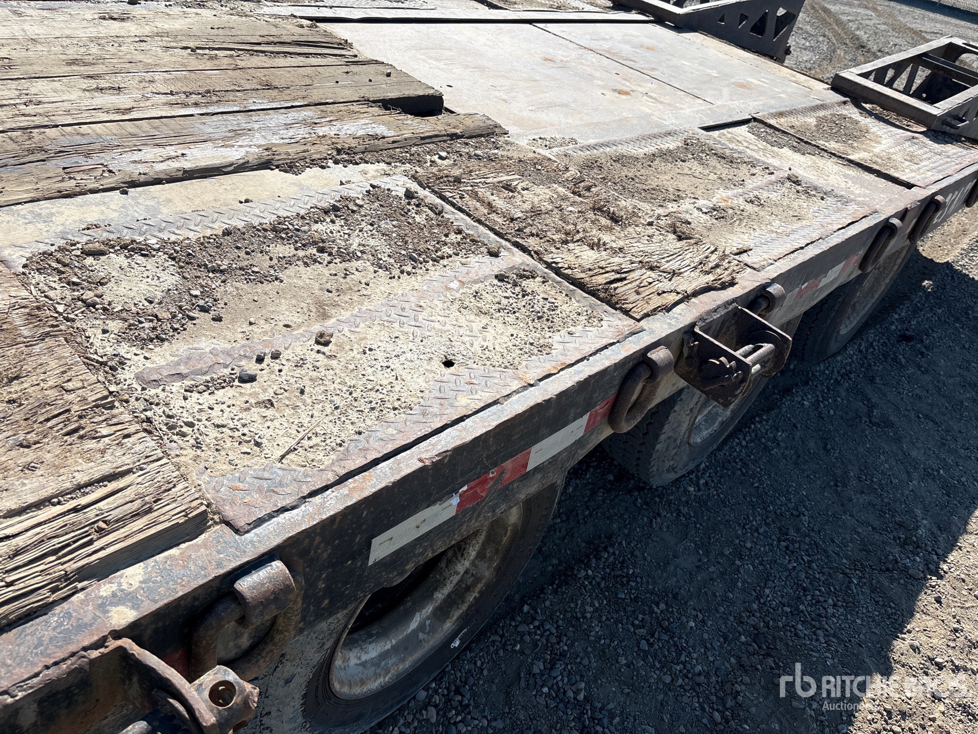 2012 BWS 25 ton 29 ft Tri/A
