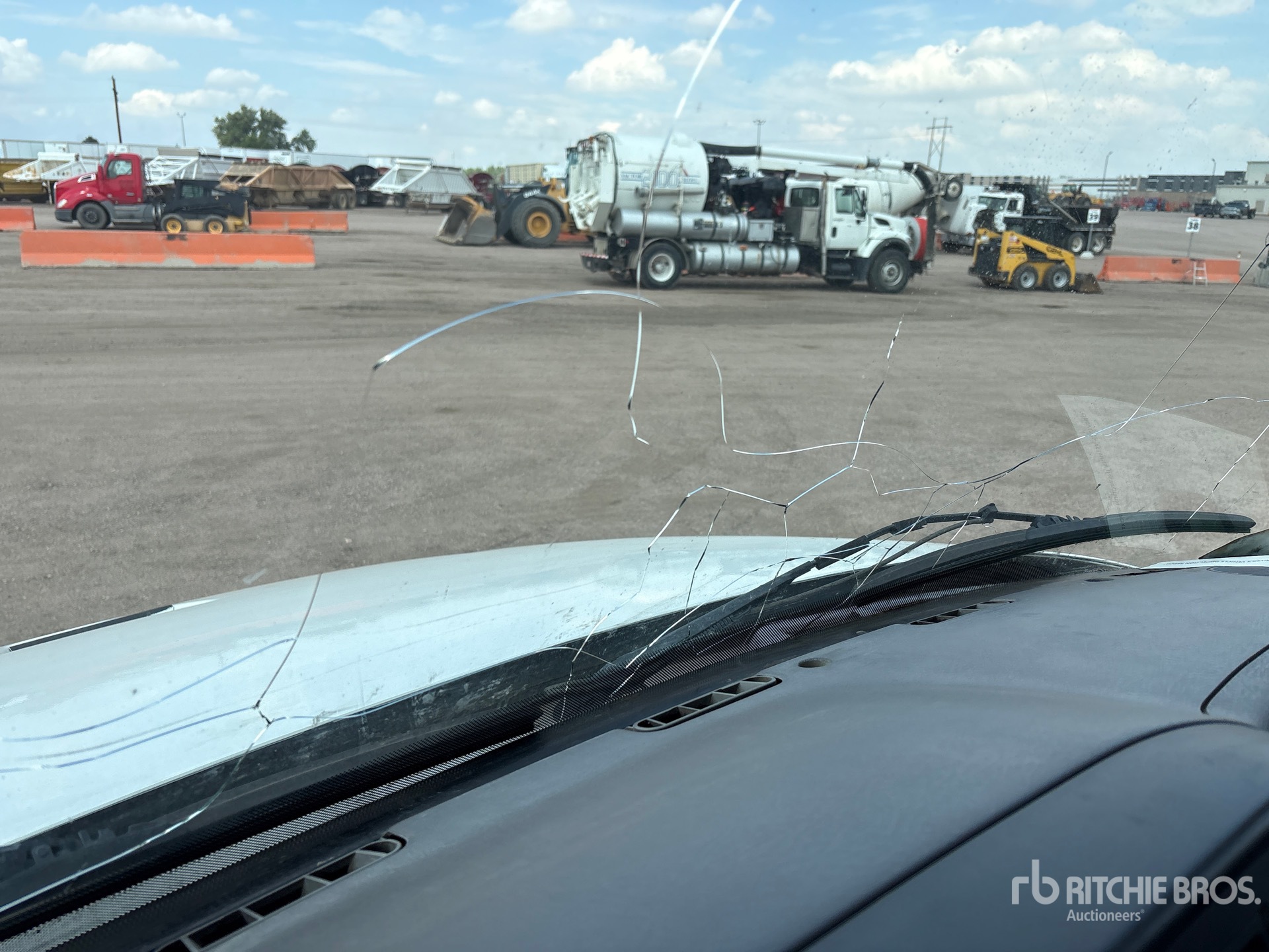 2019 Freightliner M2 106