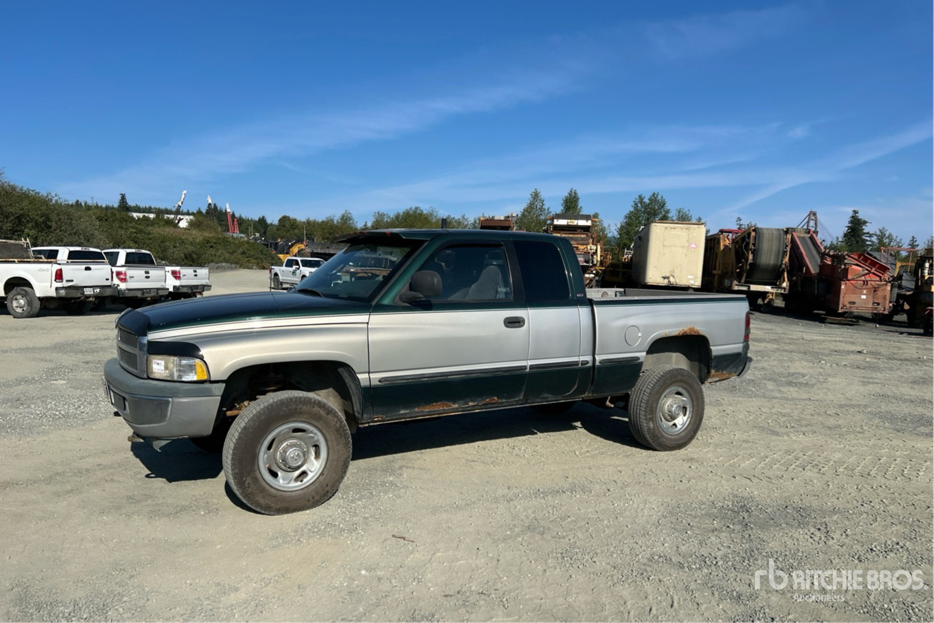 General Appearance with Picture, Left Front Corner
