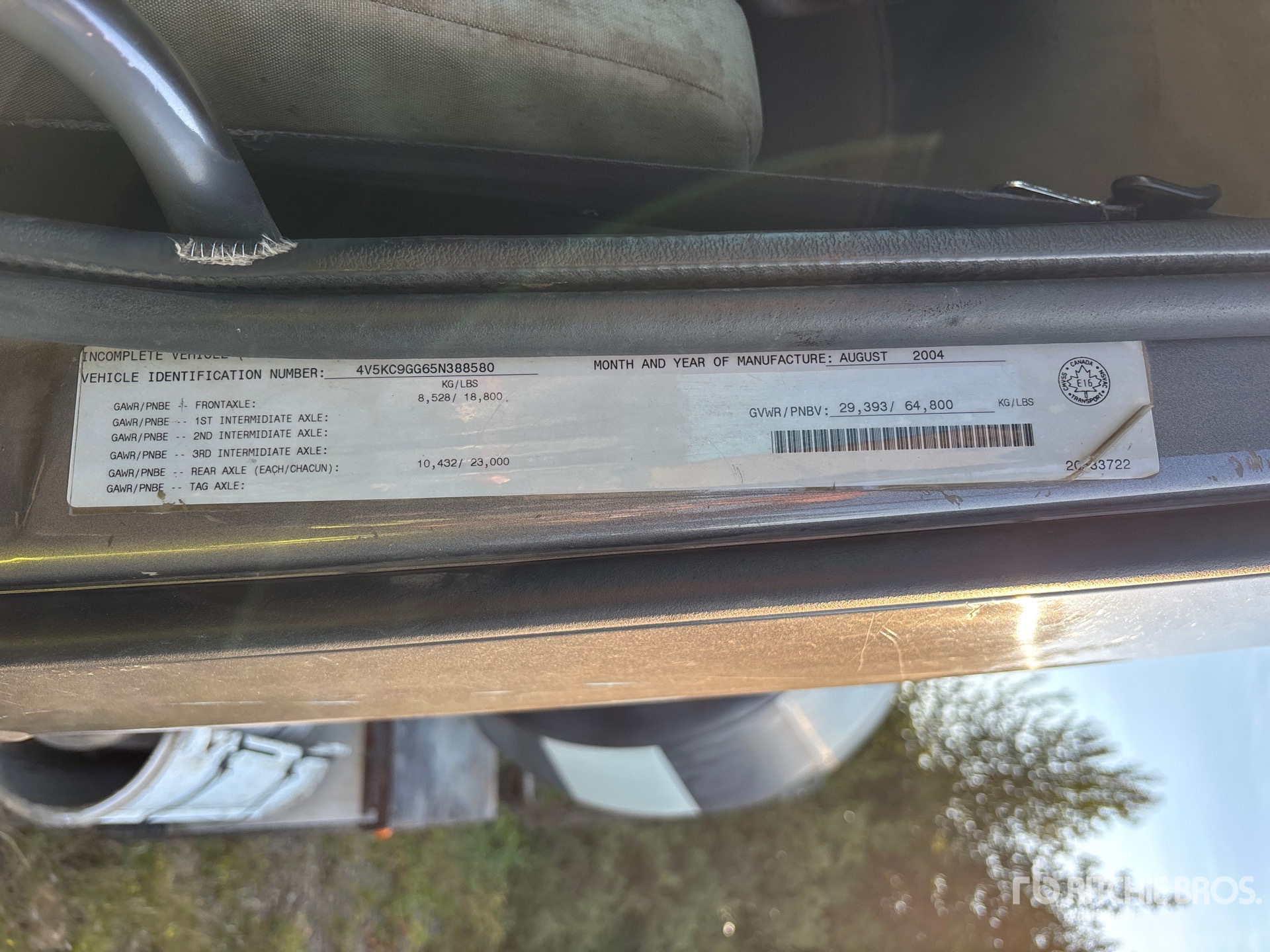 2005 Volvo VE D12-395