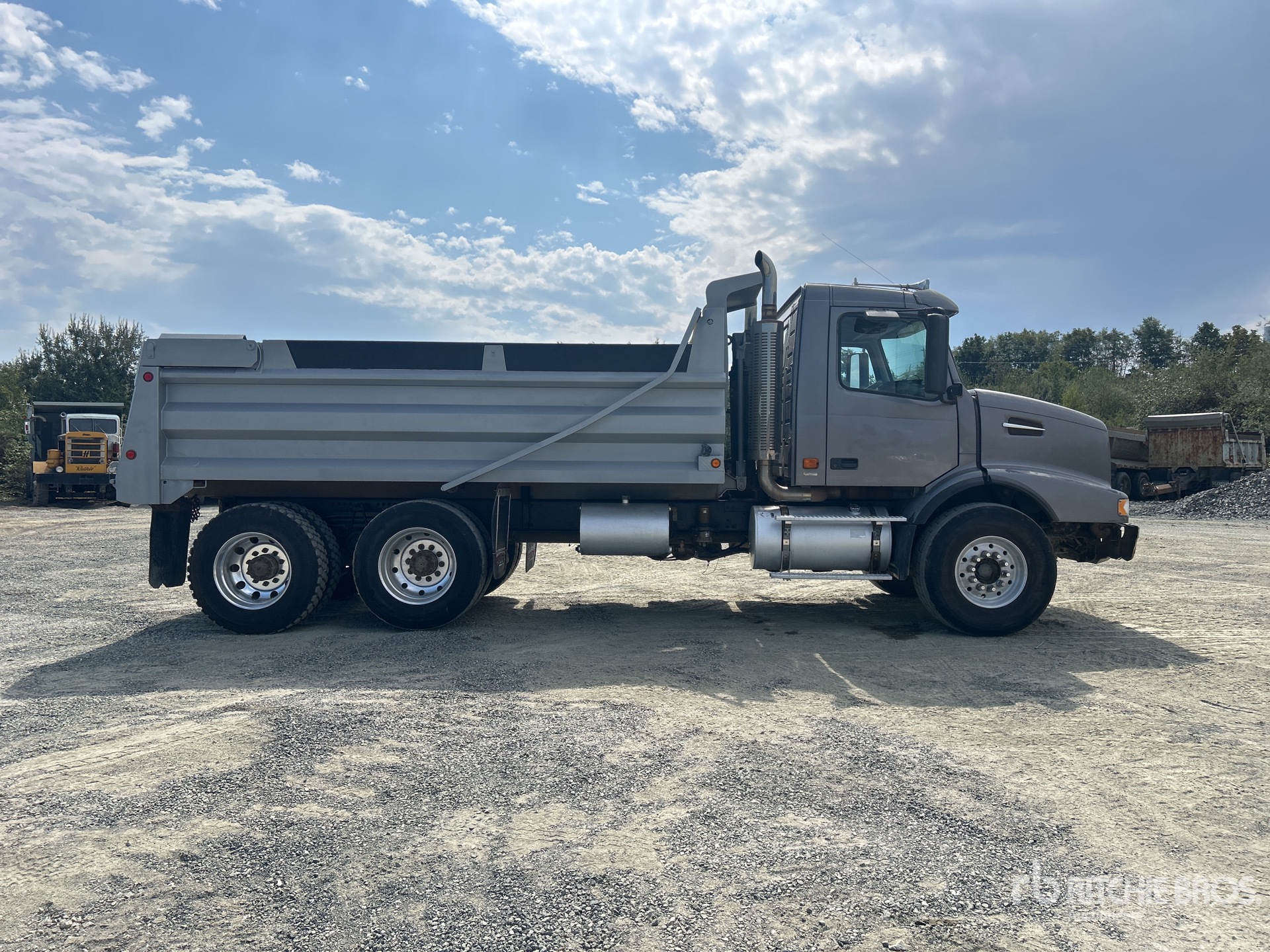 2007 Volvo VHD
