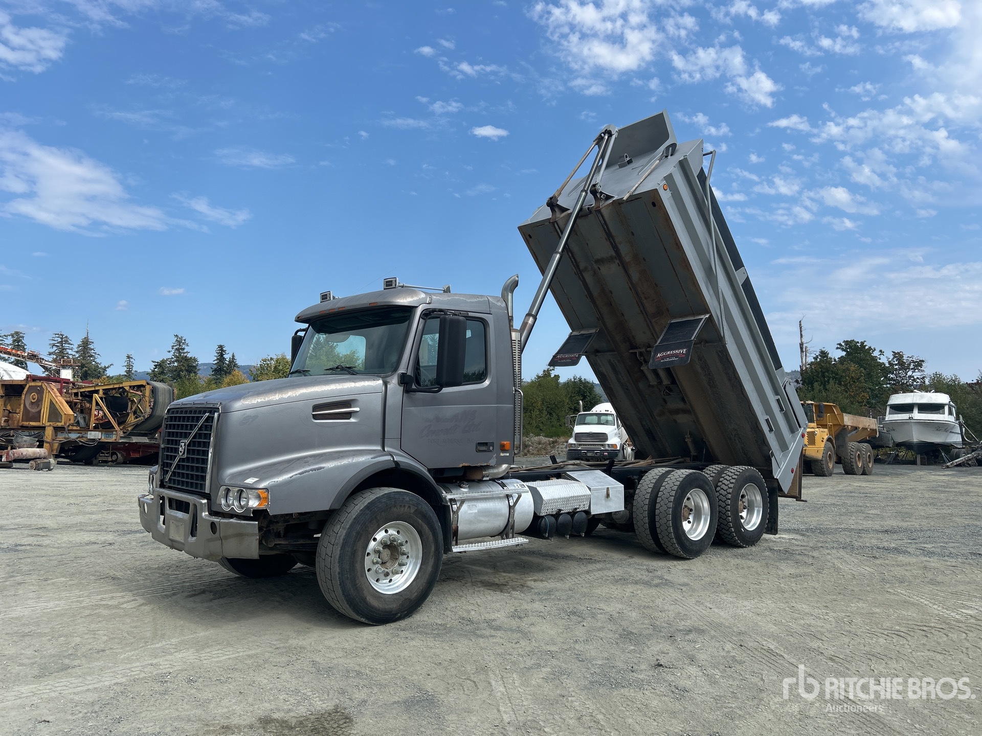 2007 Volvo VHD