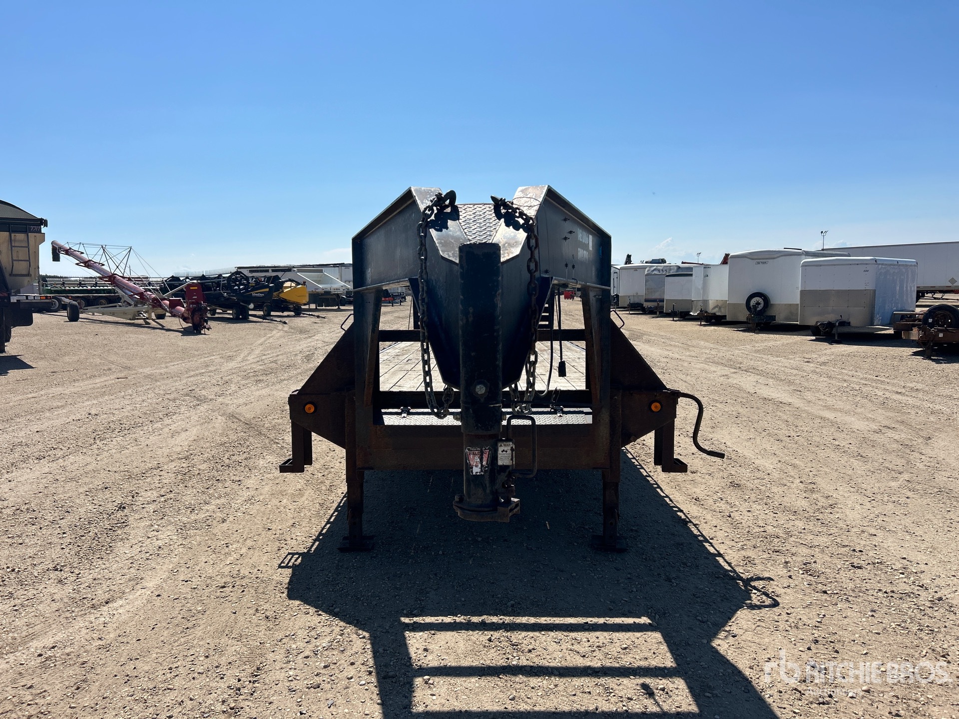 2006 Pj Trailers 26 ft Tri/A Gooseneck