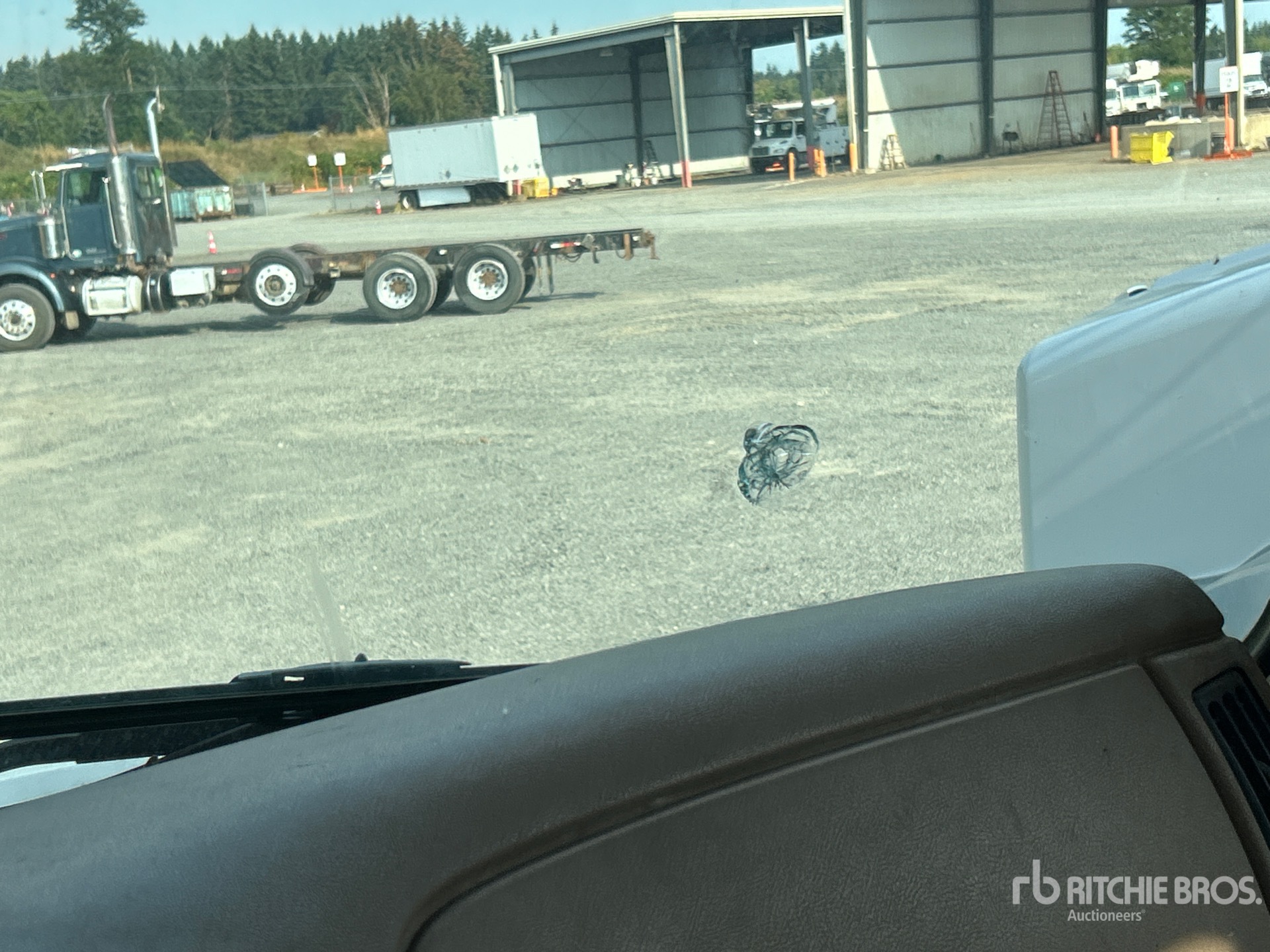2003 Mack CV713