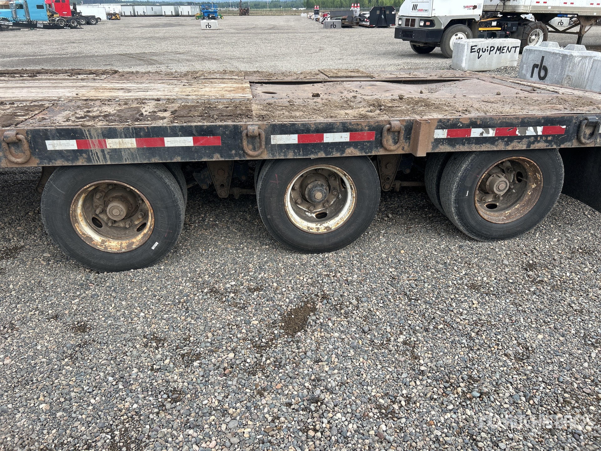 2019 BWS 30 FT TRI/A