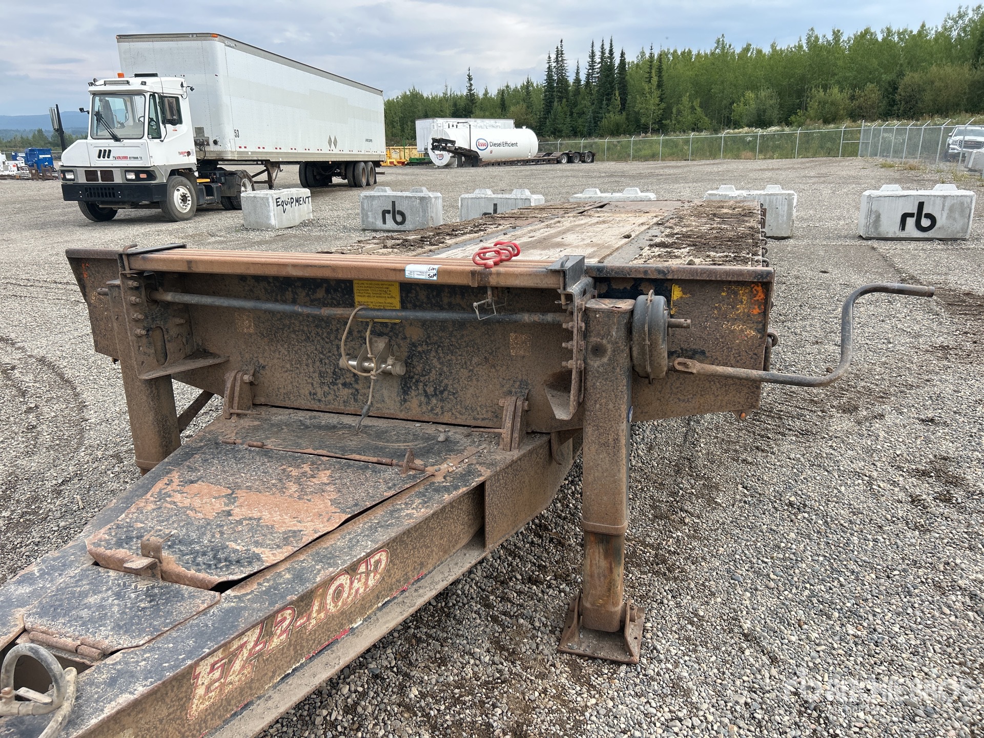 2019 BWS 30 FT TRI/A