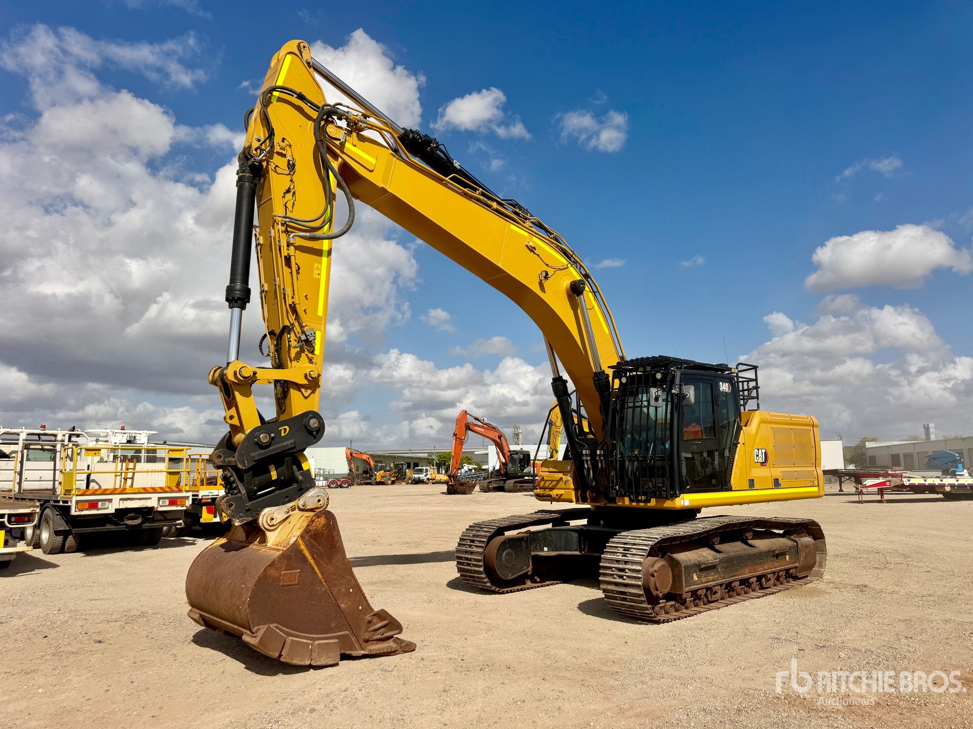 Photo of 2022 Caterpillar 340