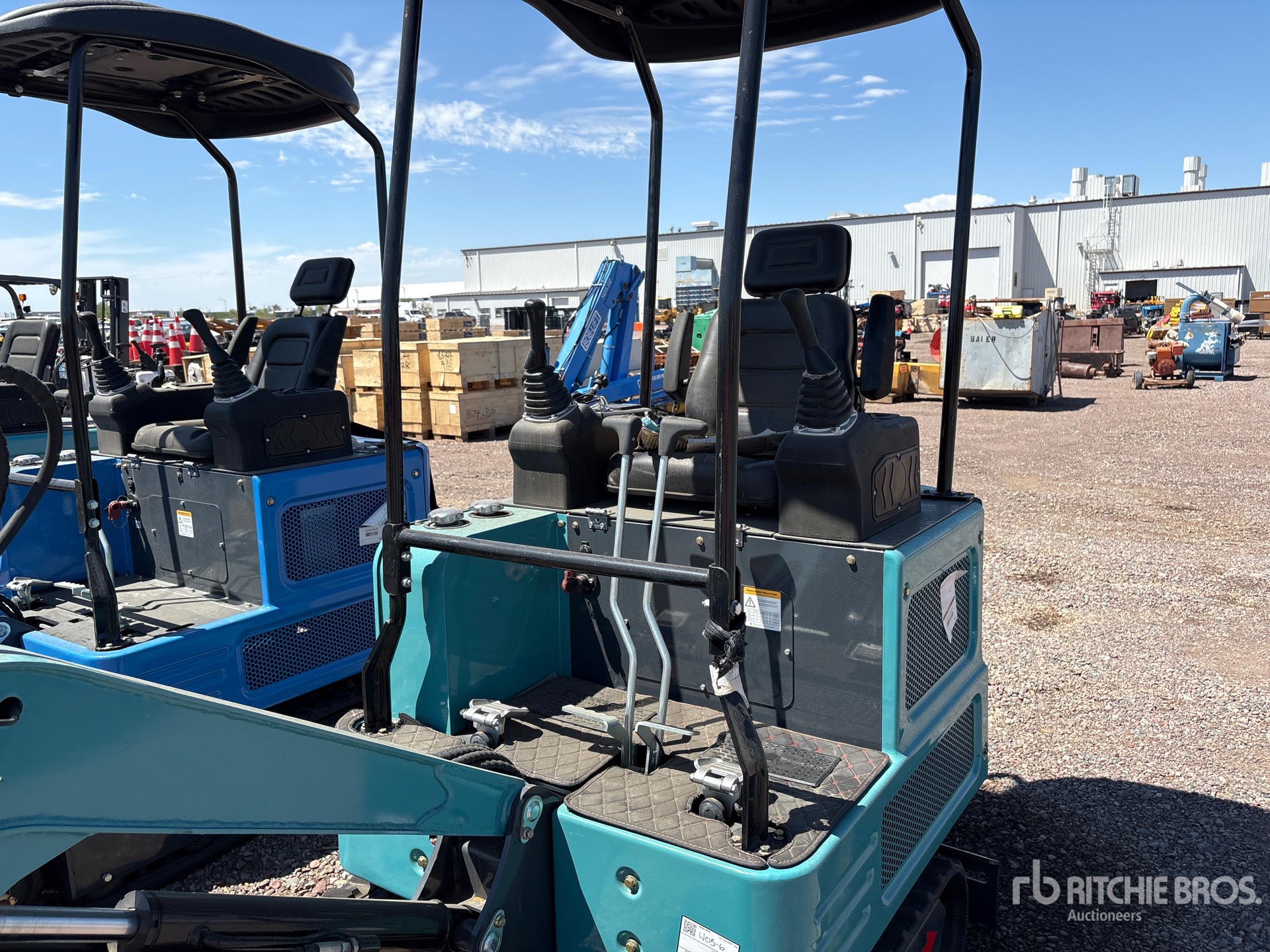 2025 MACHPRO 328-TURQUOISEBL