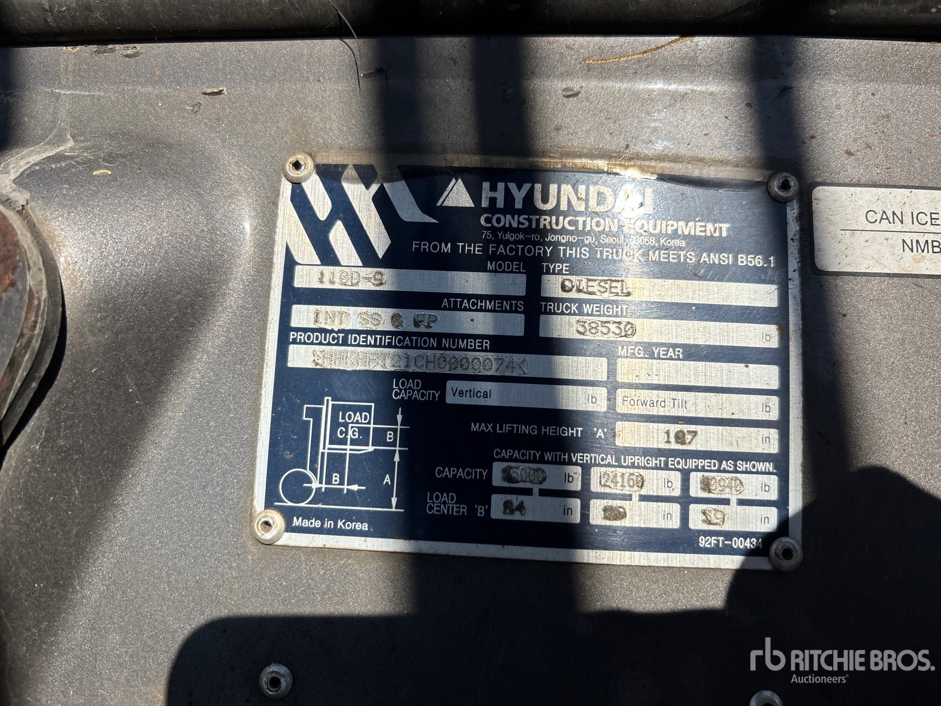 2017 Hyundai 110D-9