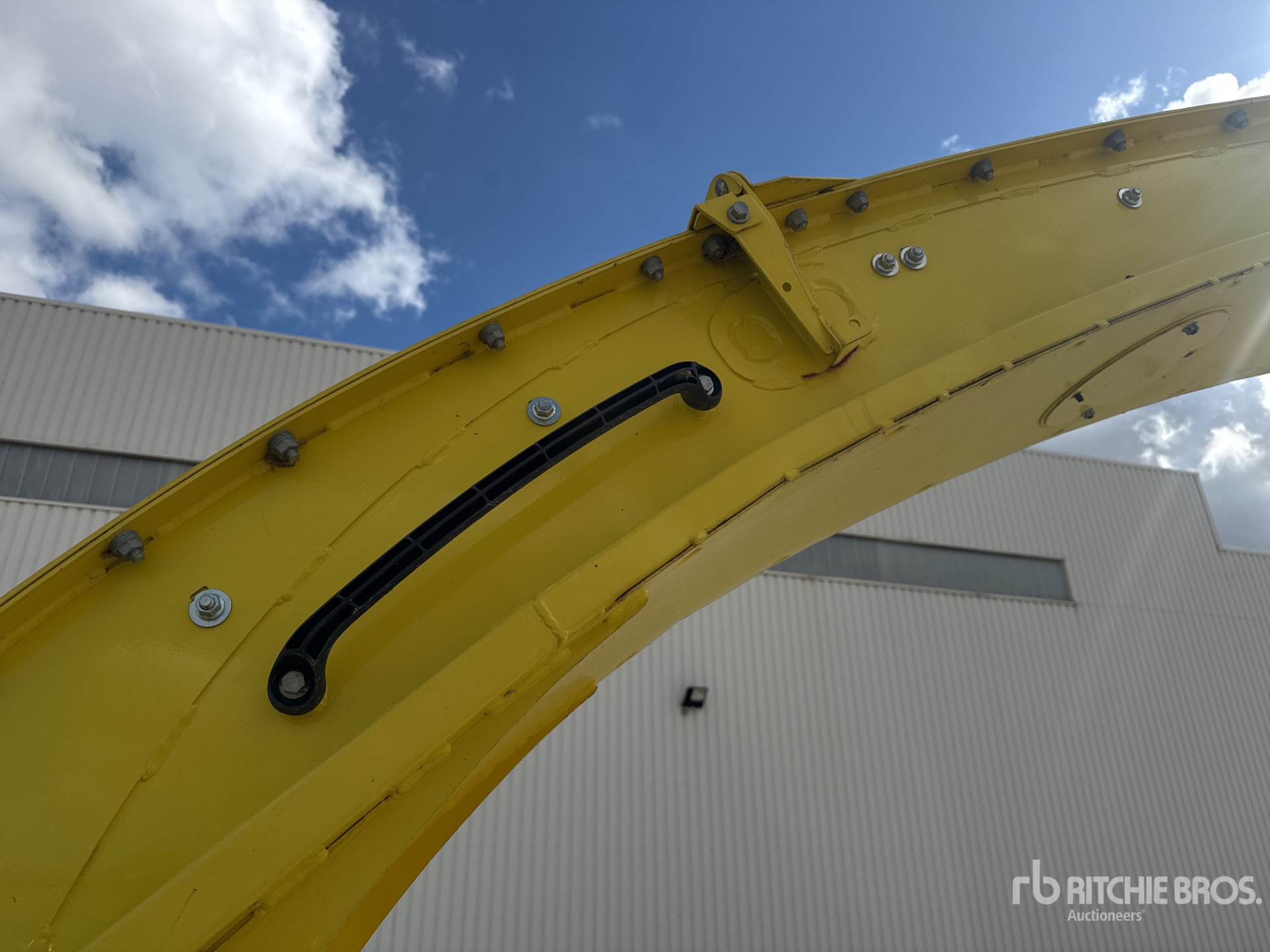 2020 John Deere 8300
