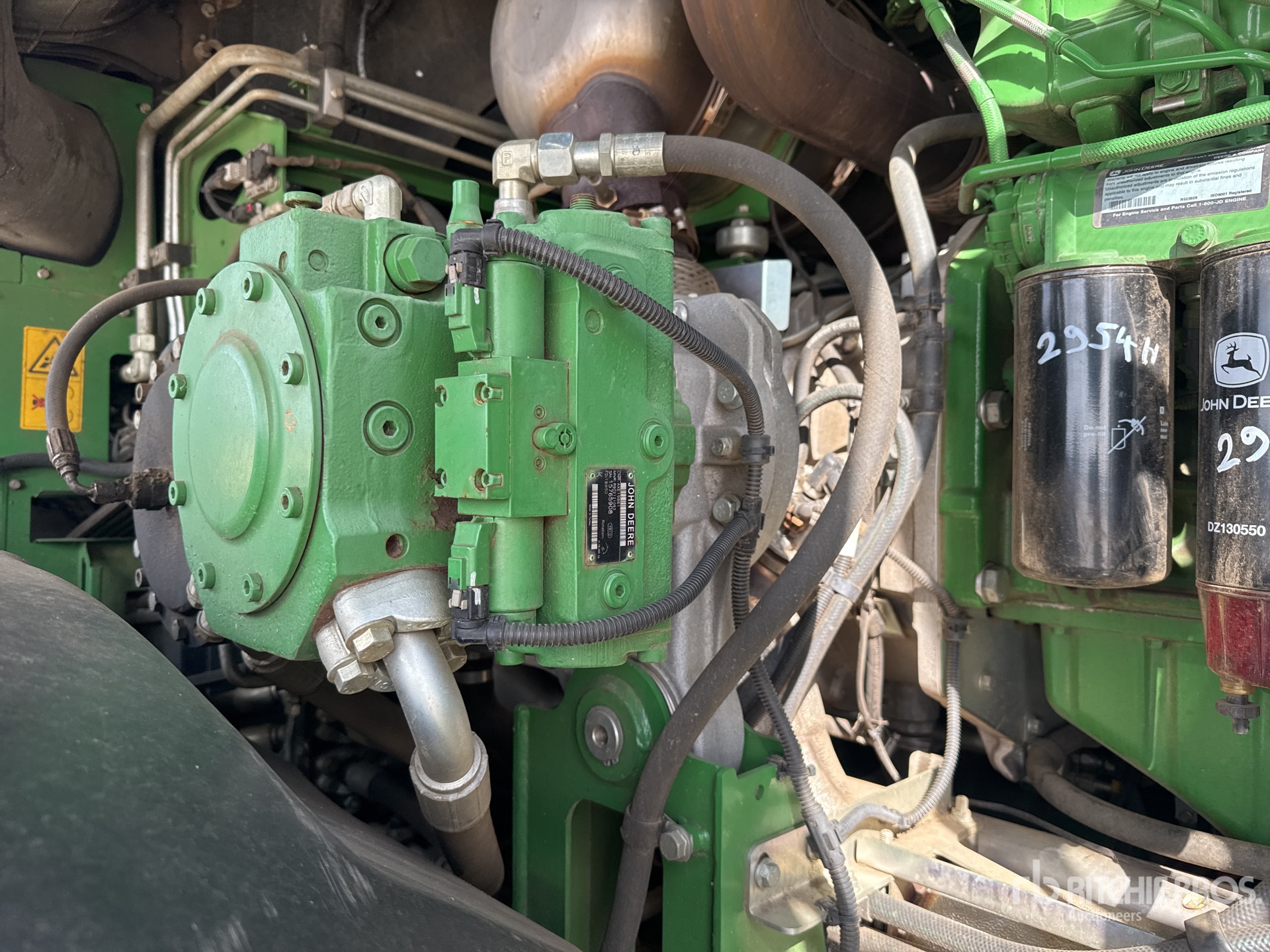 2020 John Deere 8300