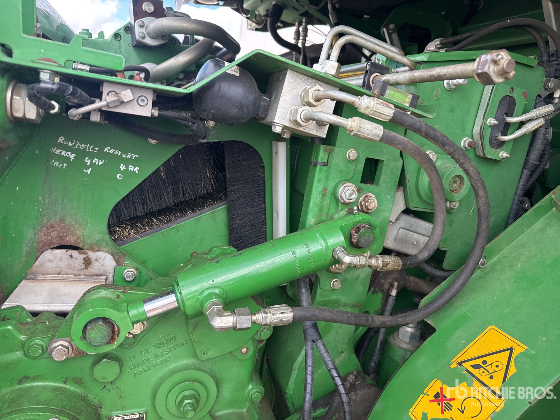 2020 John Deere 8300