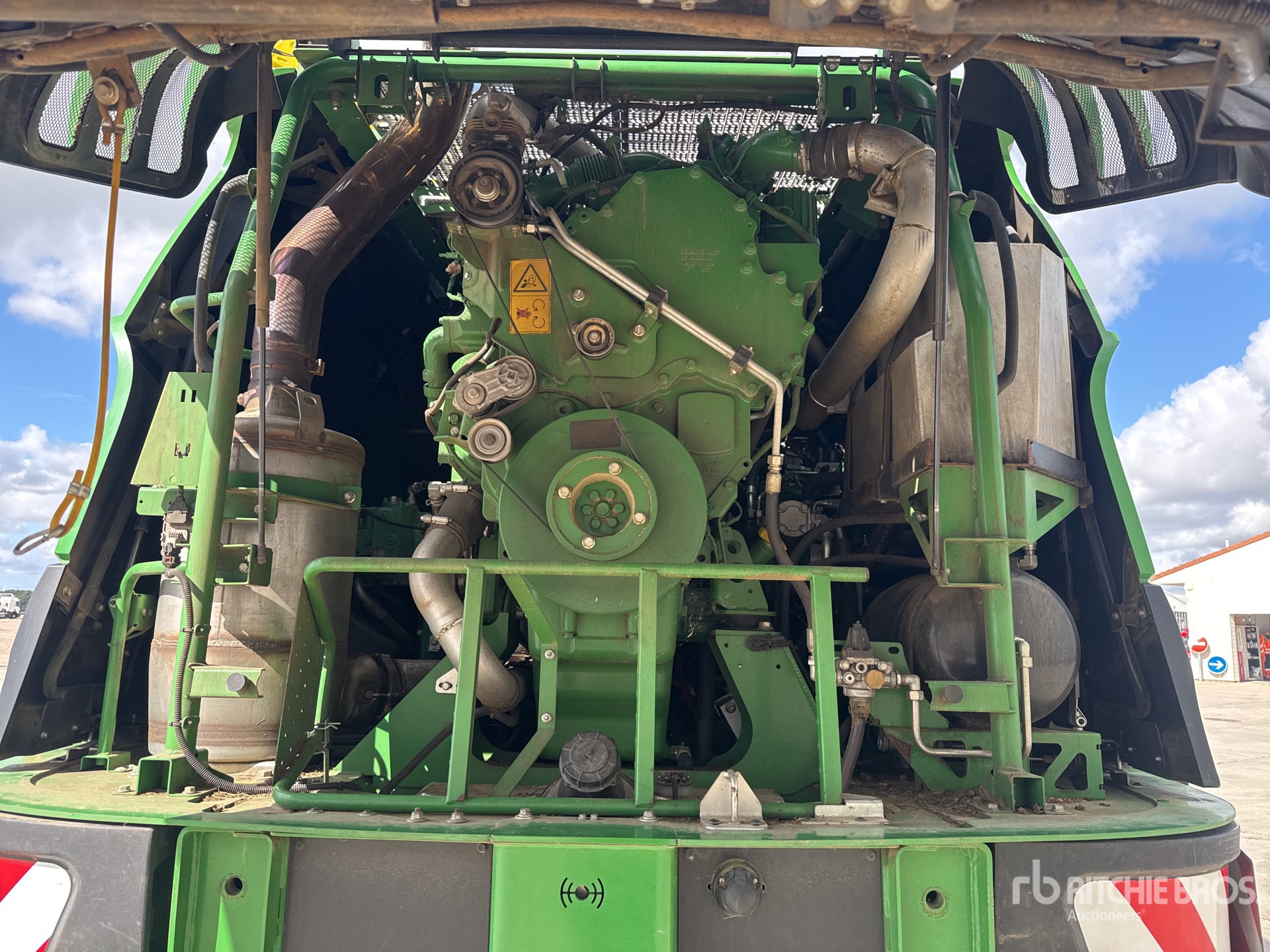 2020 John Deere 8300