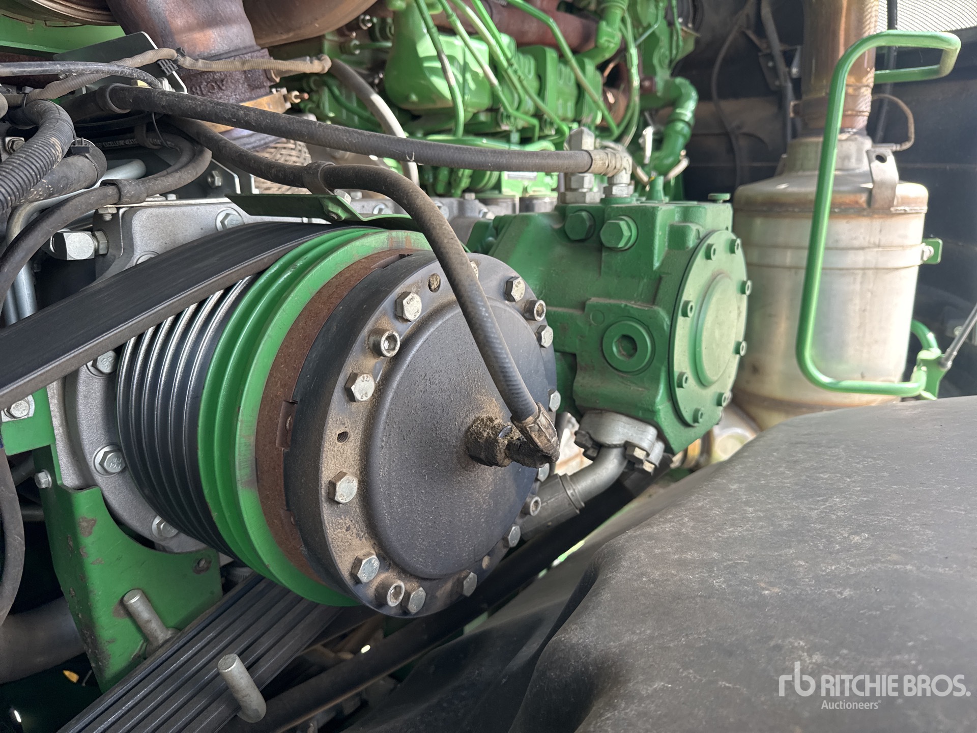 2020 John Deere 8300