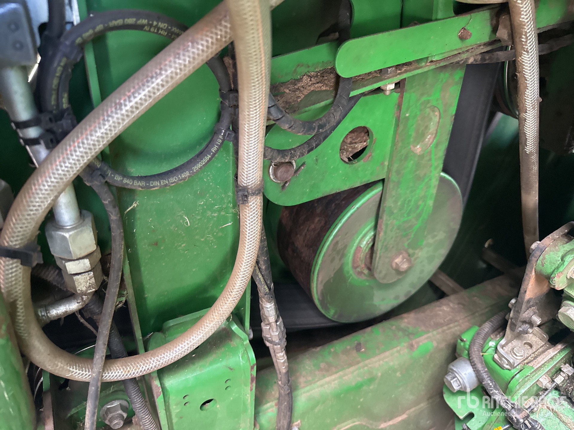 2020 John Deere 8300