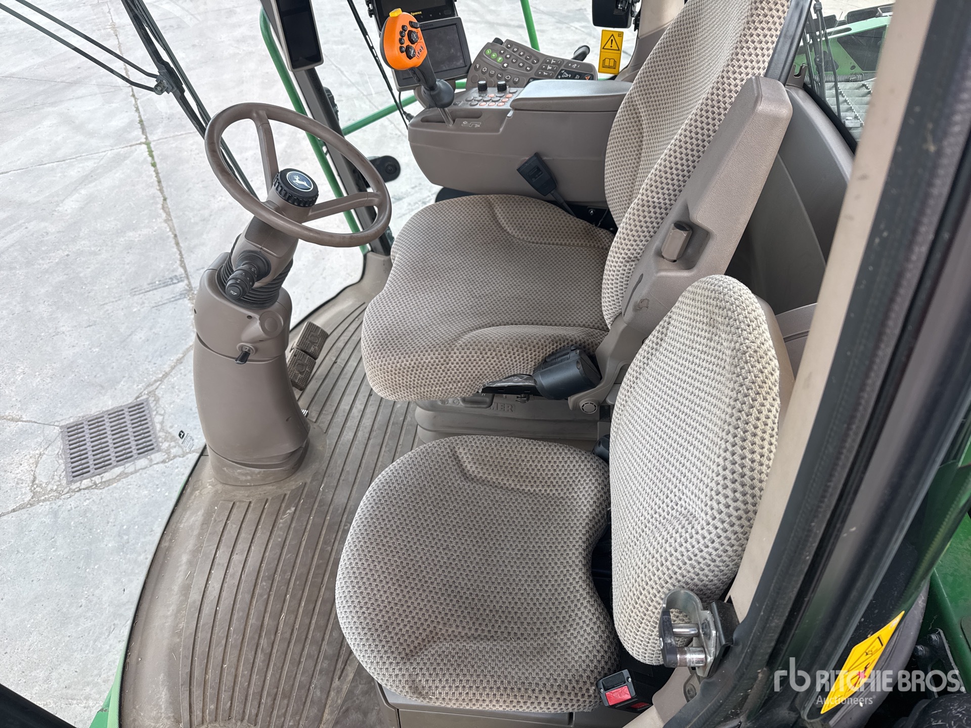 2020 John Deere 8300