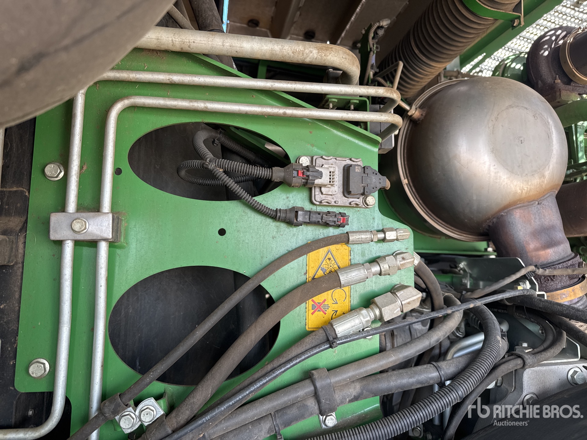2020 John Deere 8300