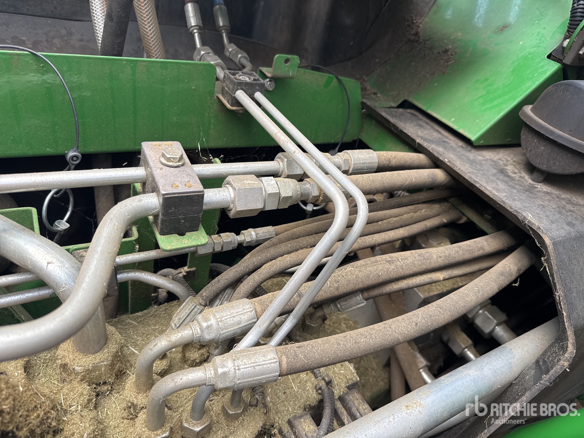 2020 John Deere 8300