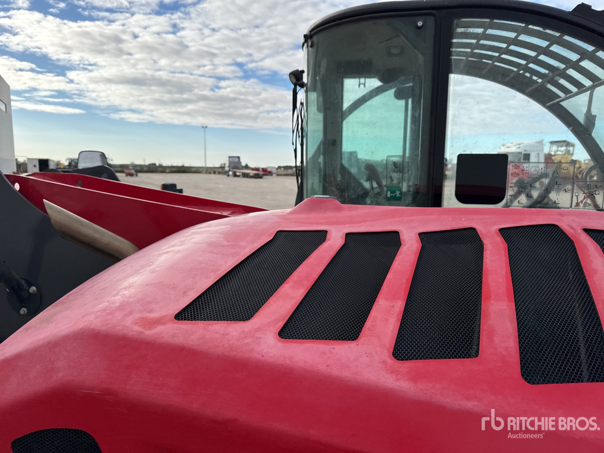 2020 Massey Ferguson TH.8043