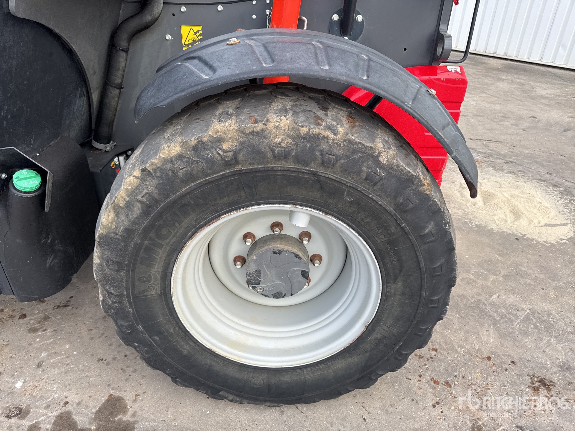 2020 Massey Ferguson TH.8043