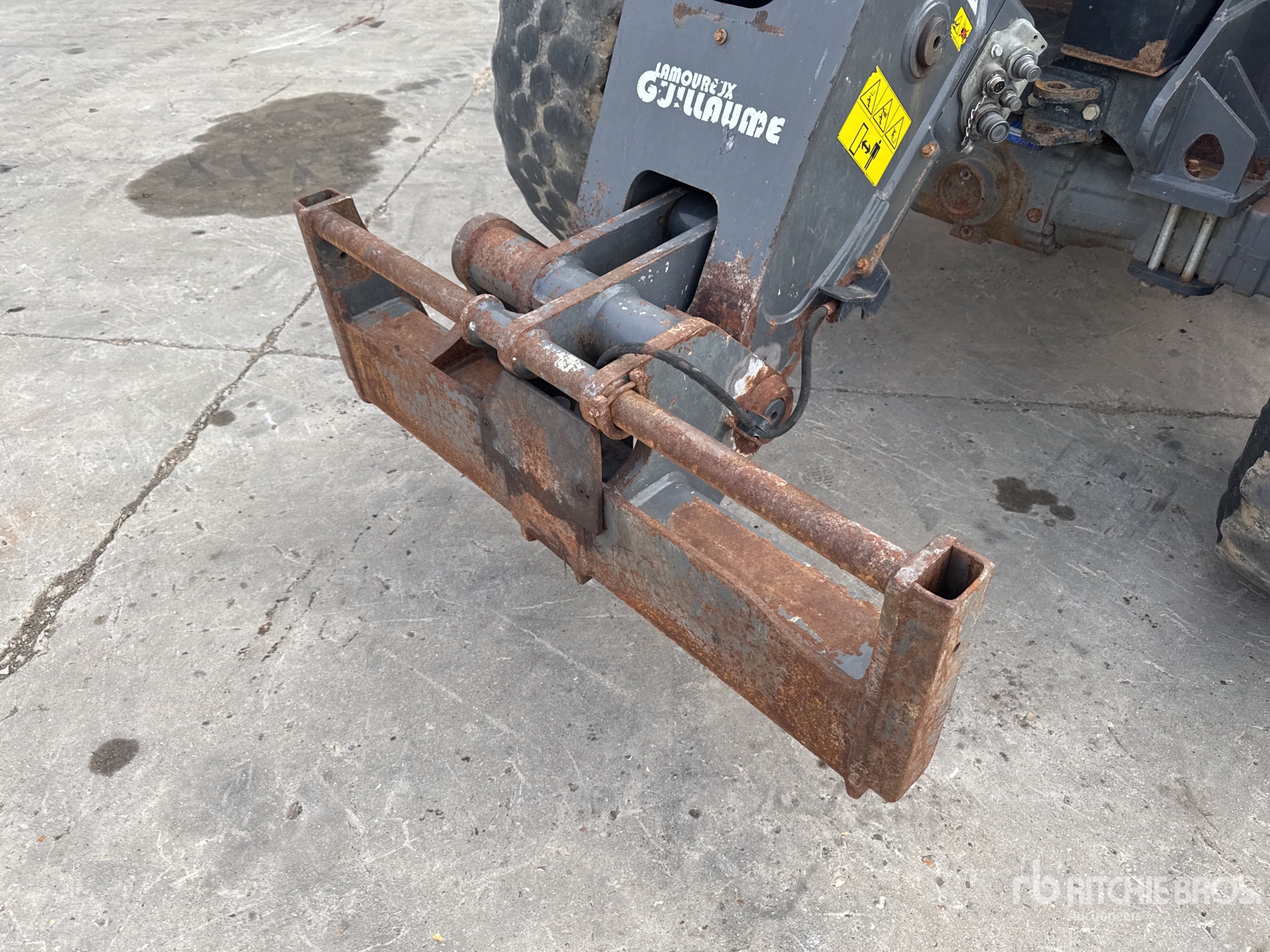 2020 Massey Ferguson TH.8043
