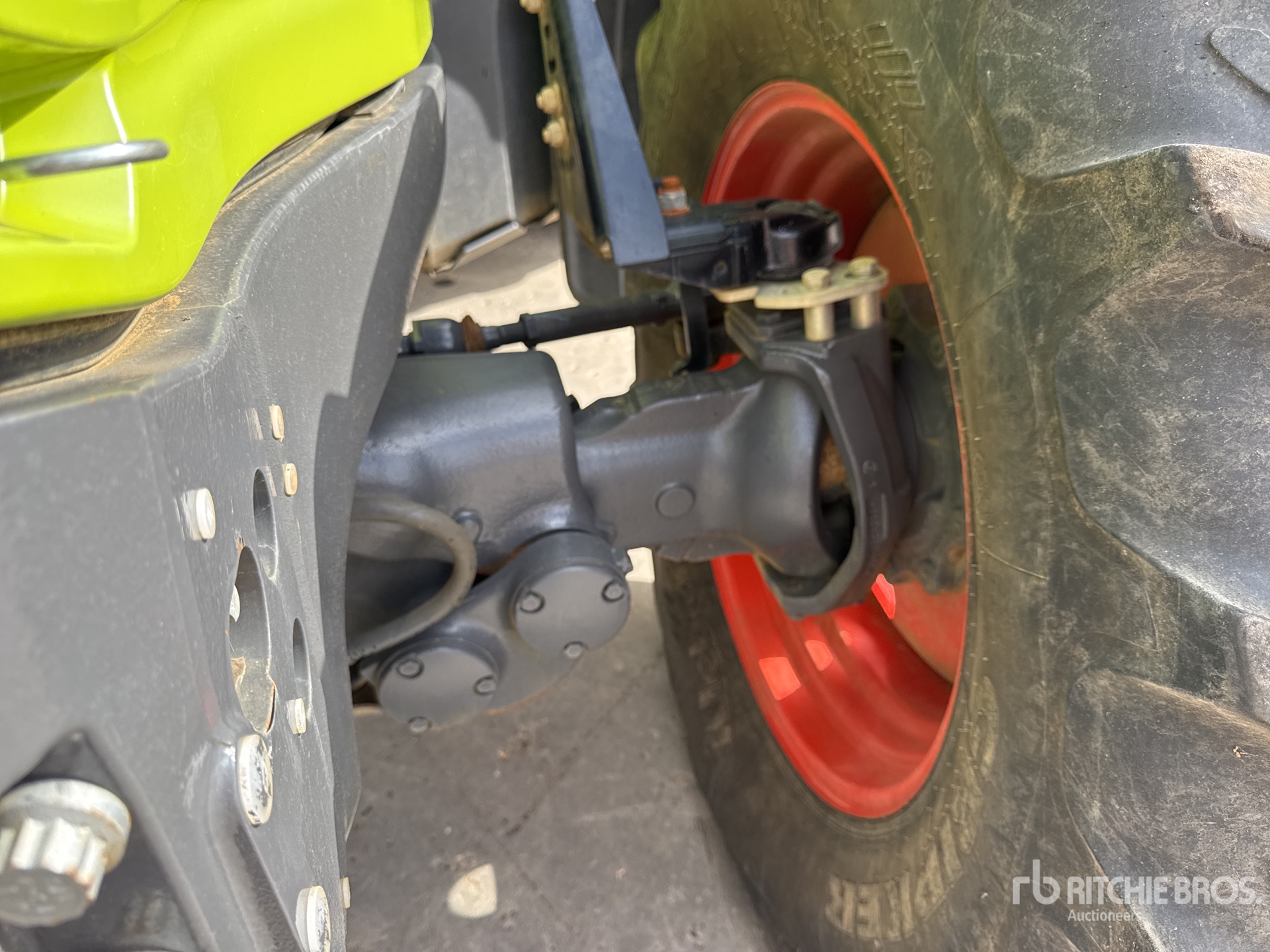 2017 Claas AXION 800