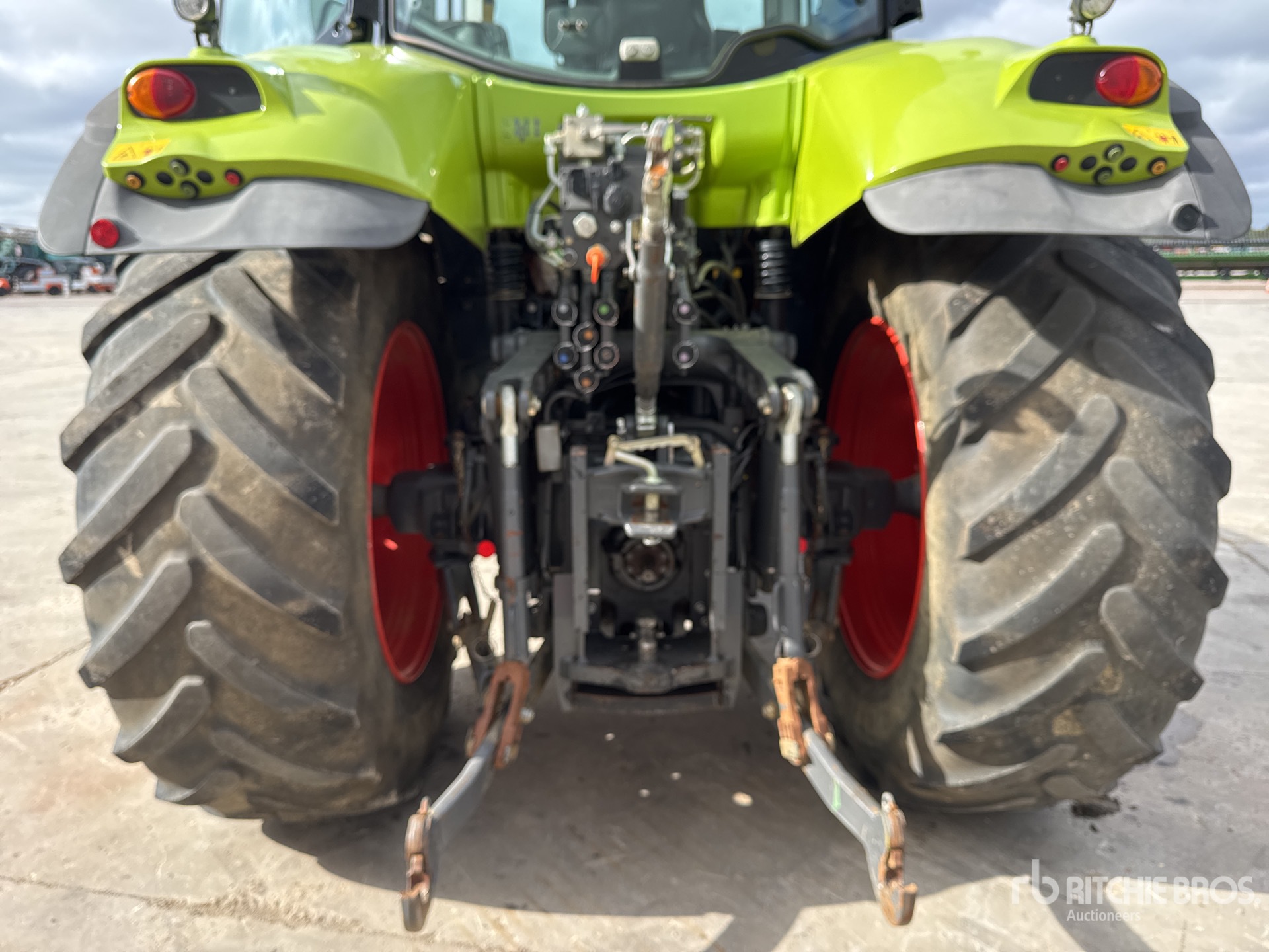 2017 Claas AXION 800