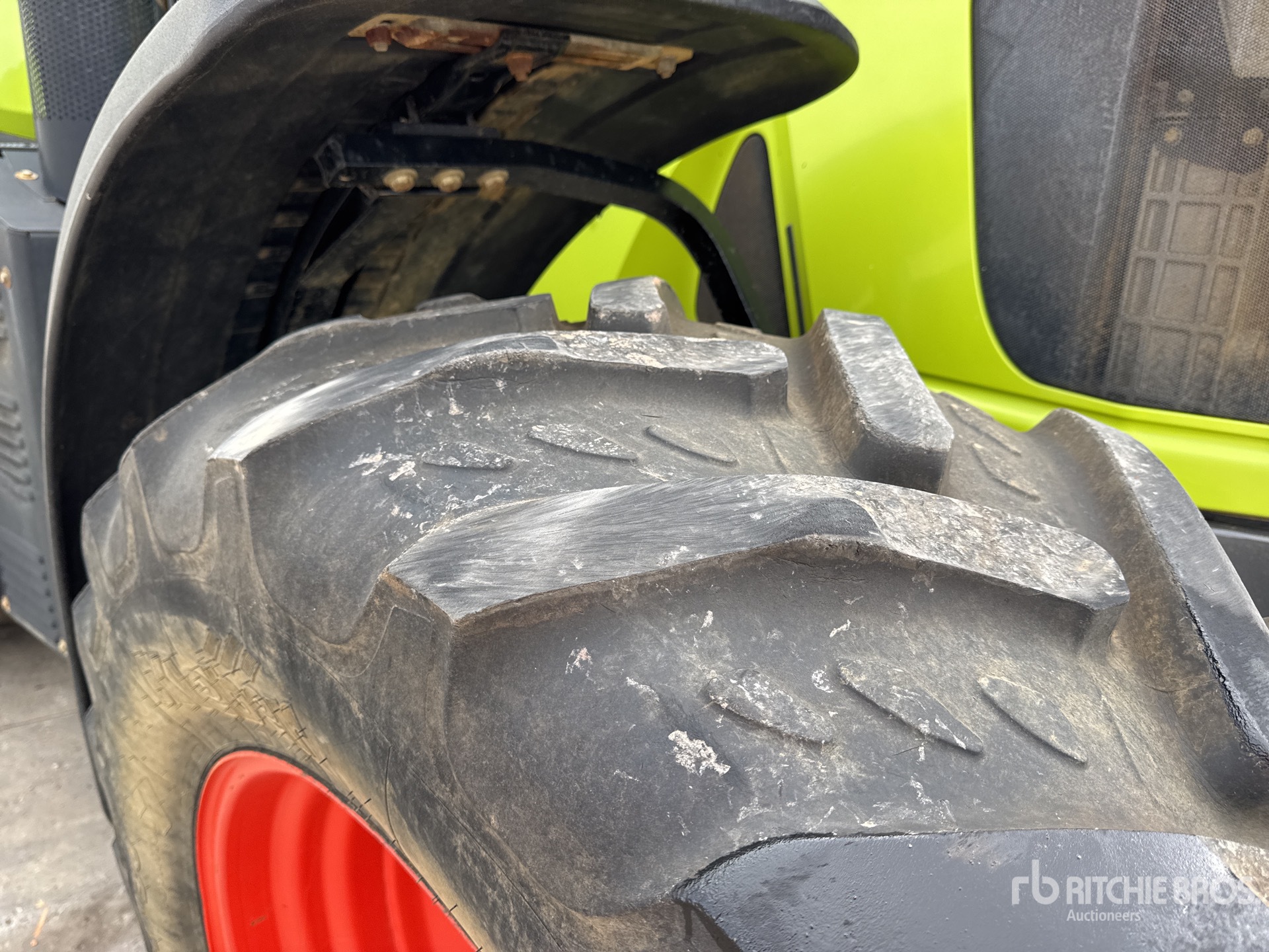 2017 Claas AXION 800