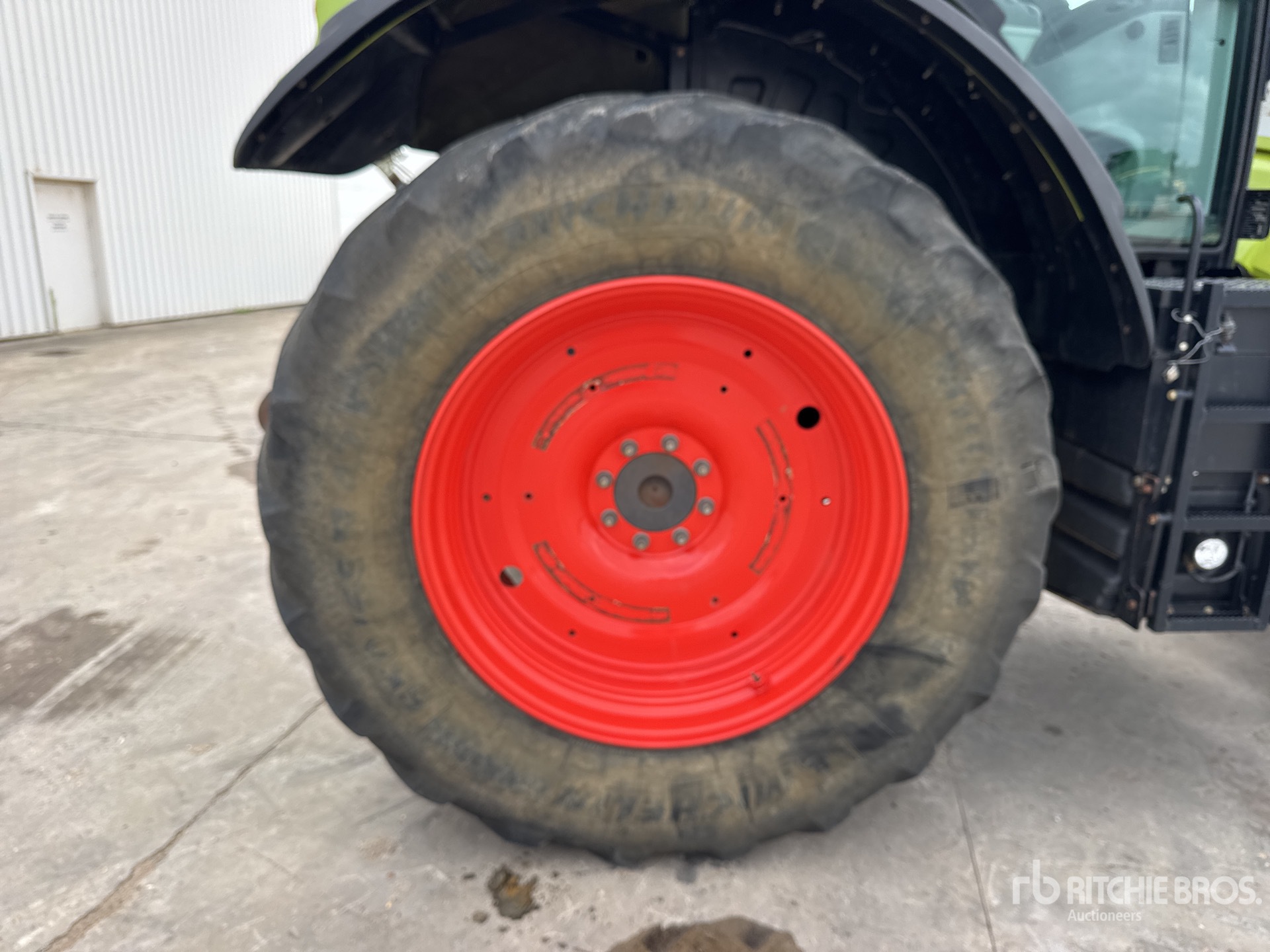 2017 Claas AXION 800