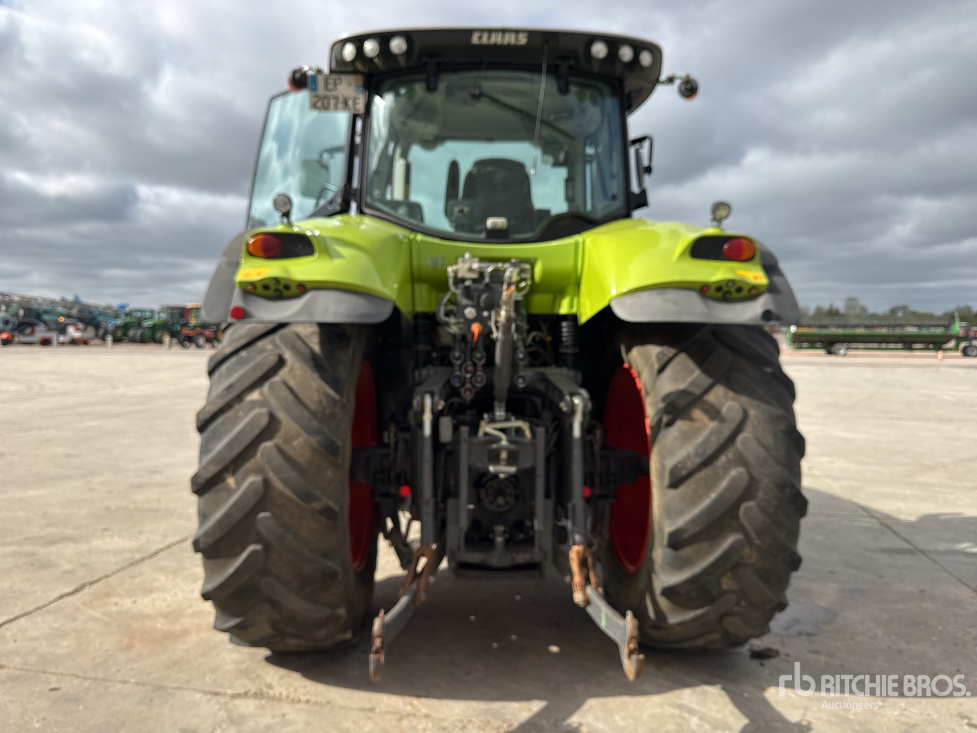 2017 Claas AXION 800