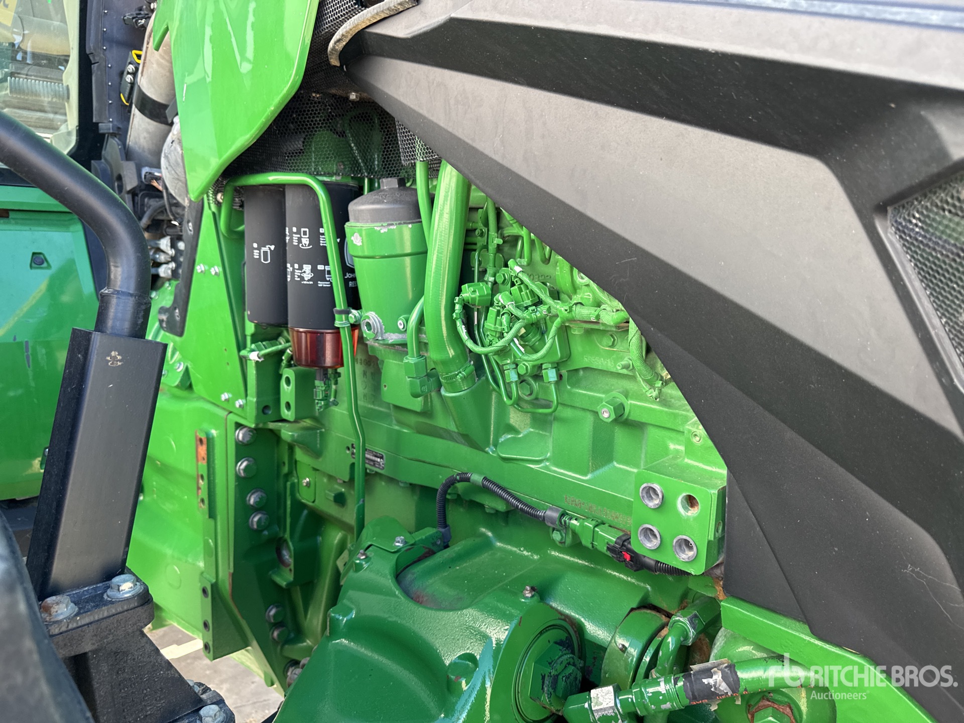 2021 John Deere 8R 410