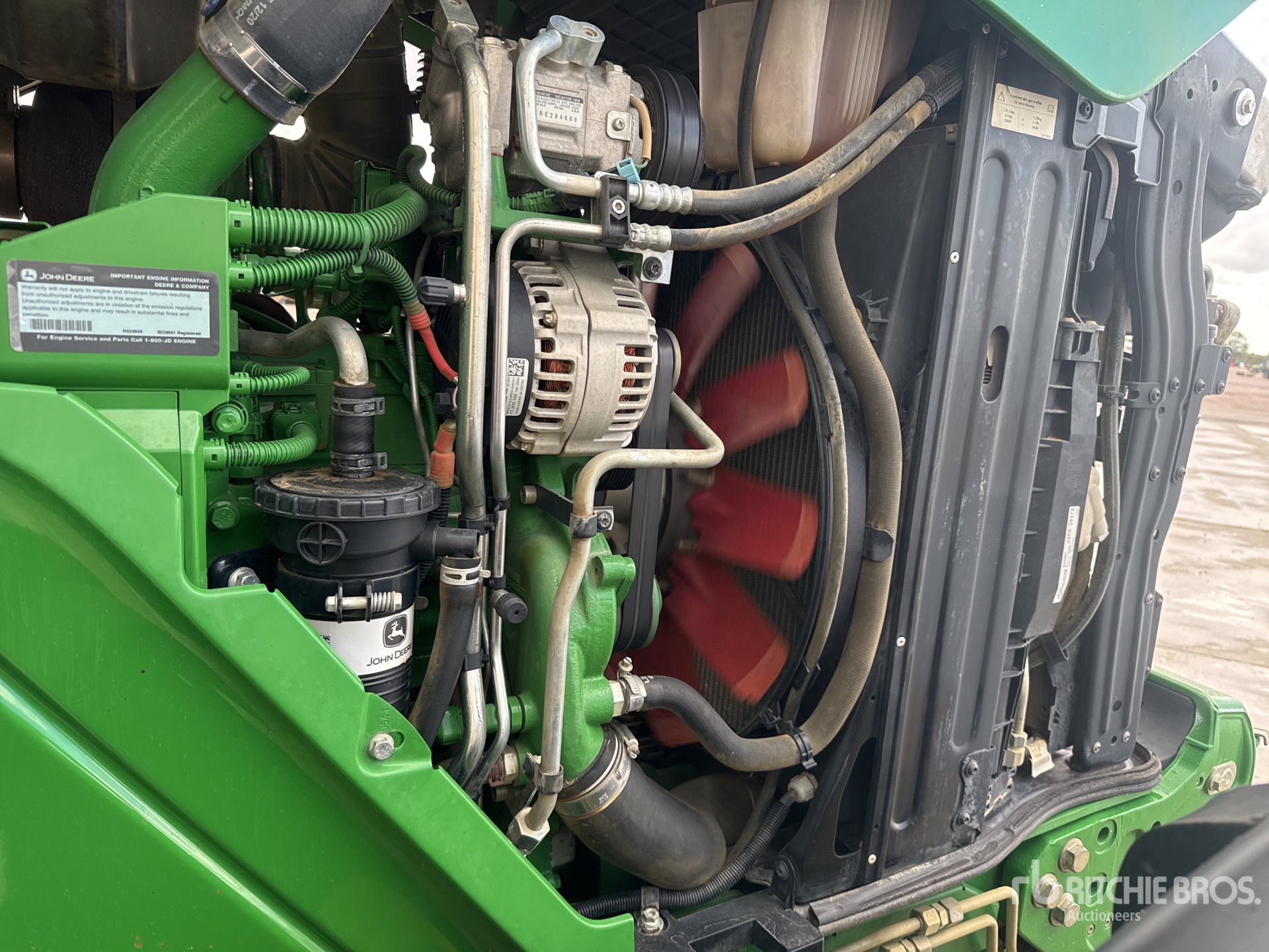 2021 John Deere 6215R