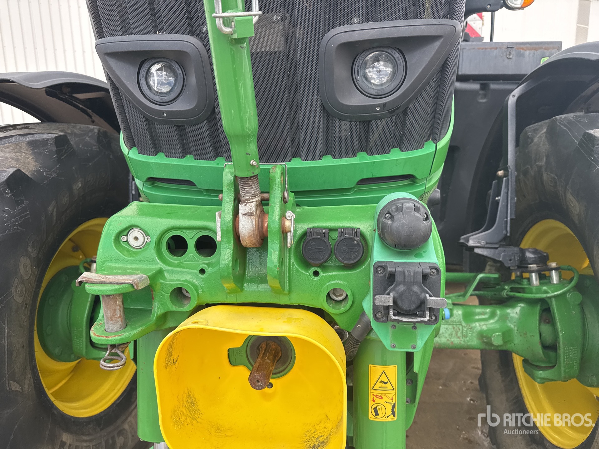2021 John Deere 6215R