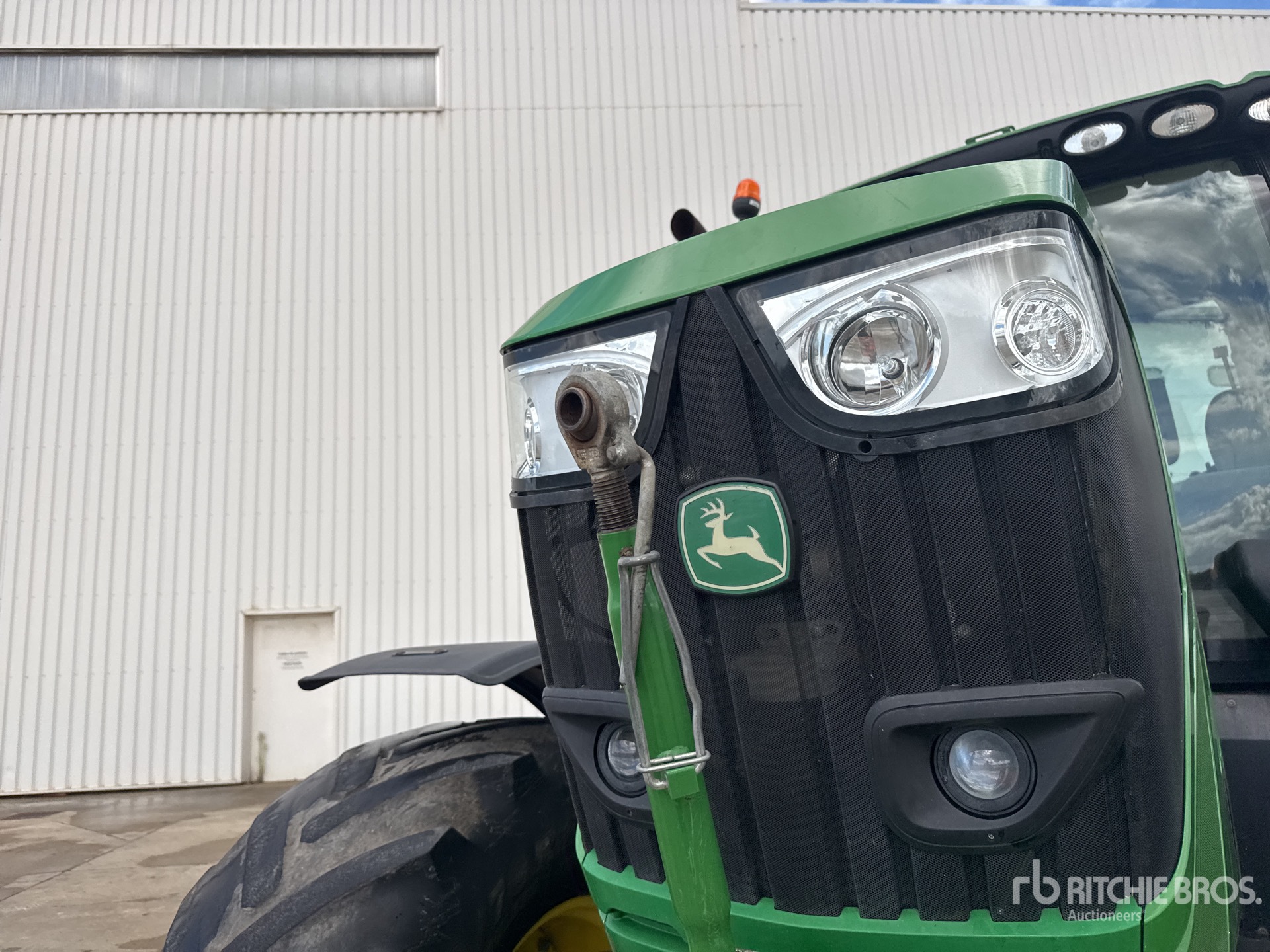 2021 John Deere 6215R