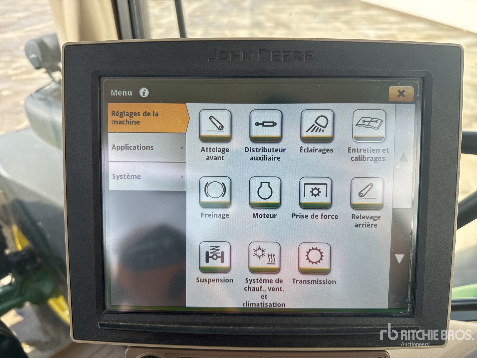 2021 John Deere 6215R