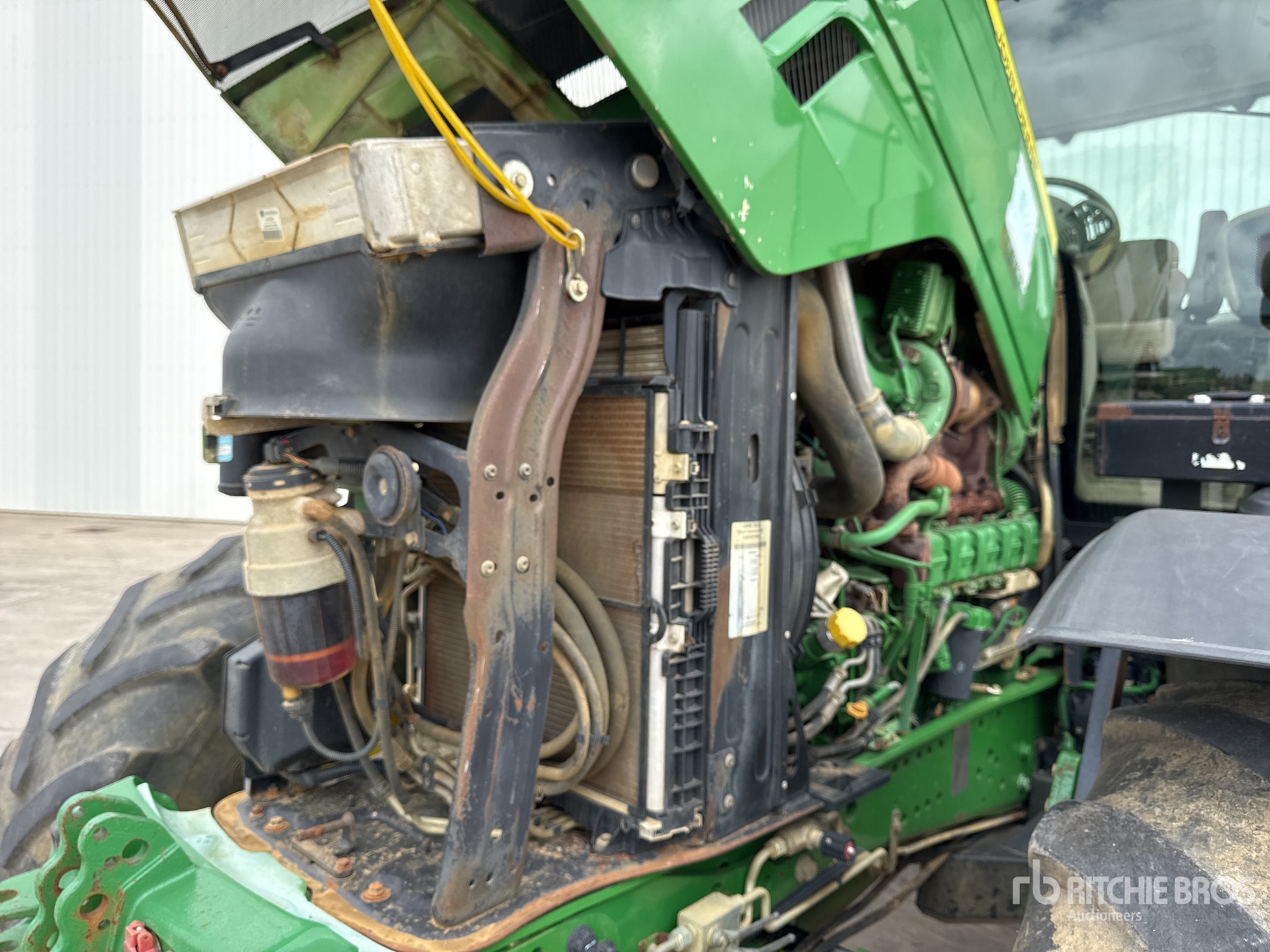 2015 John Deere 6215R AUTO POWE