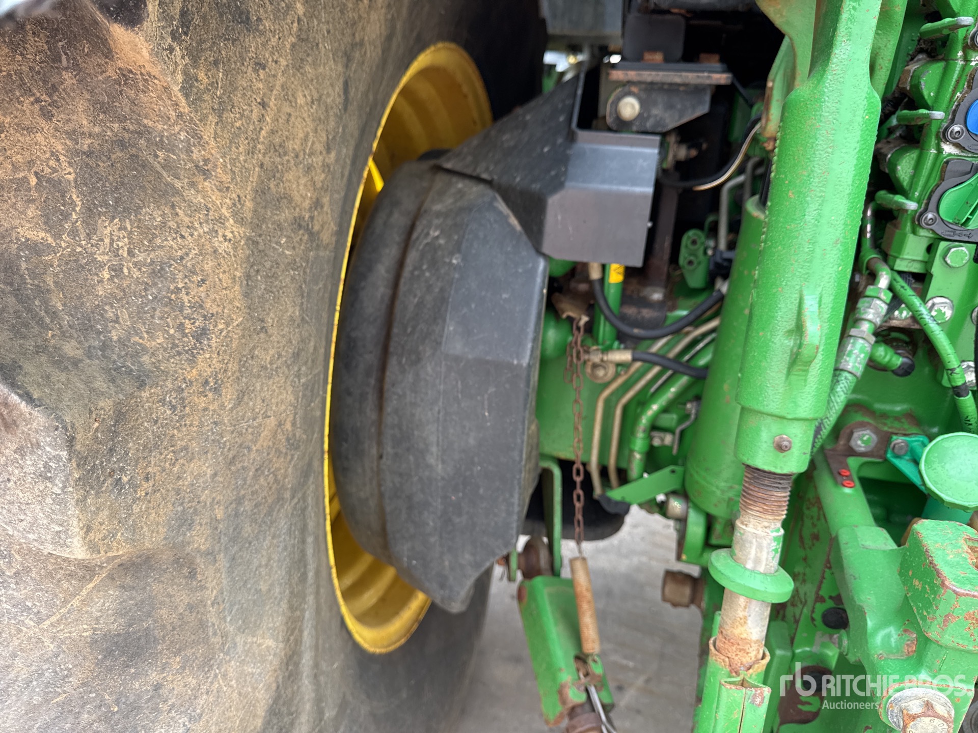 2015 John Deere 6215R AUTO POWE
