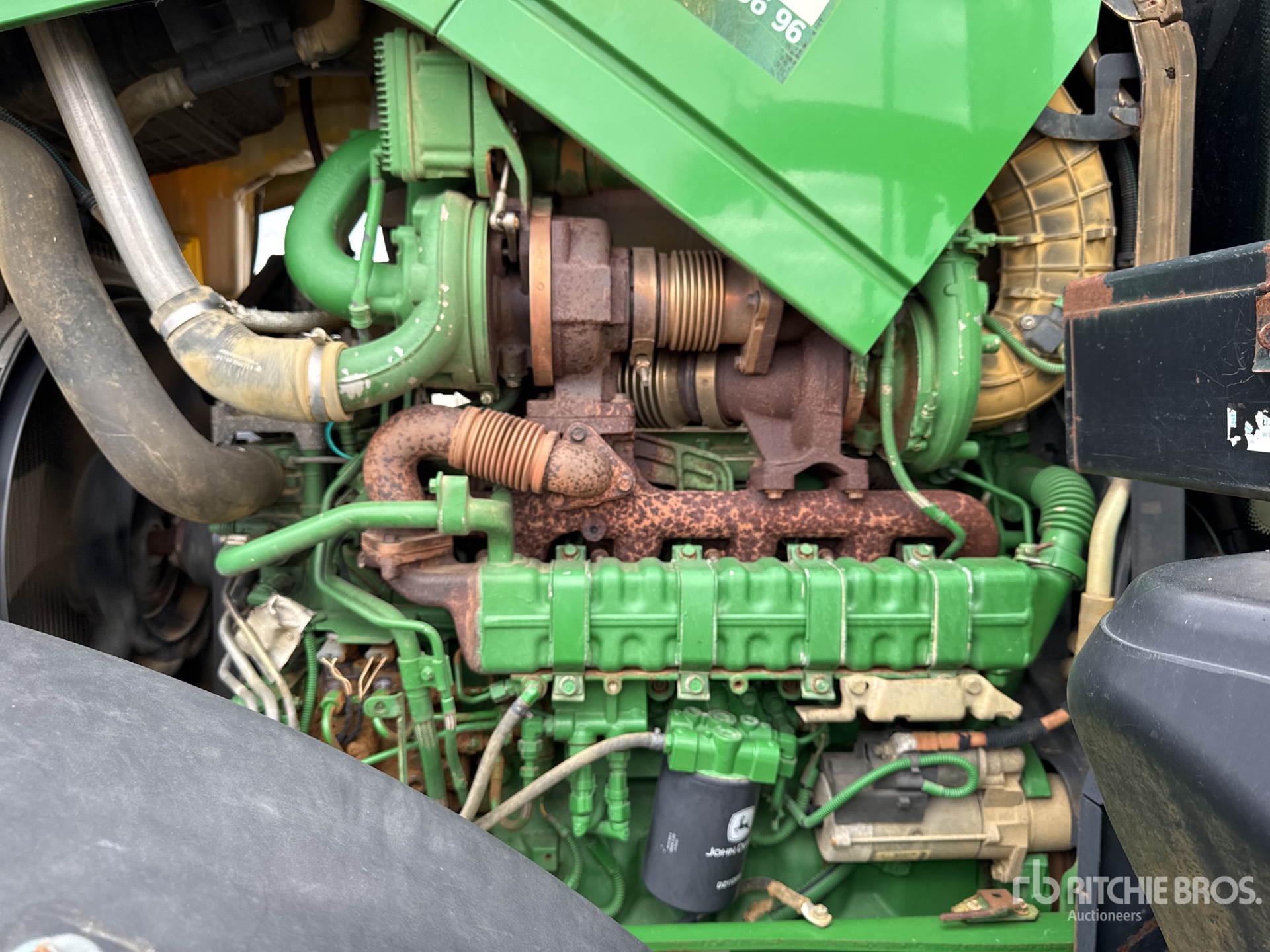 2015 John Deere 6215R AUTO POWE