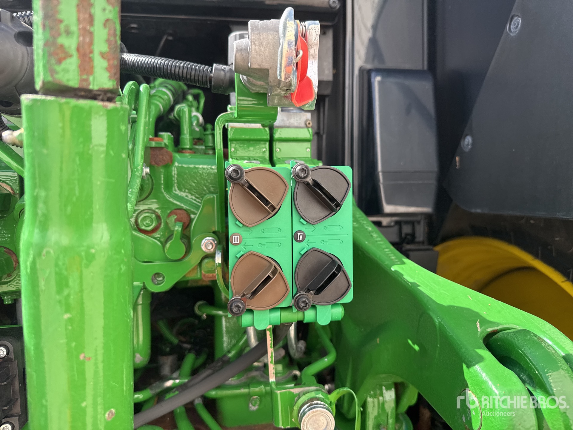2024 John Deere 6195M