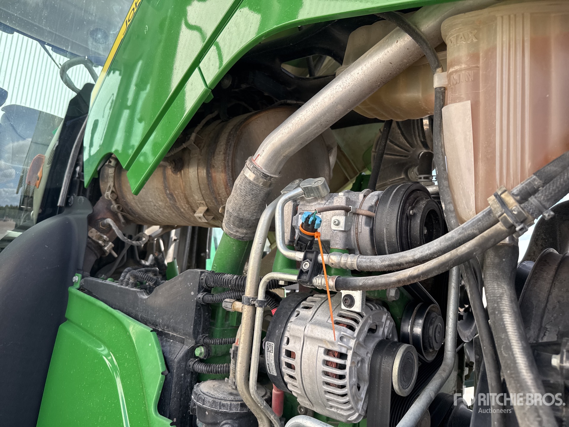 2024 John Deere 6195M