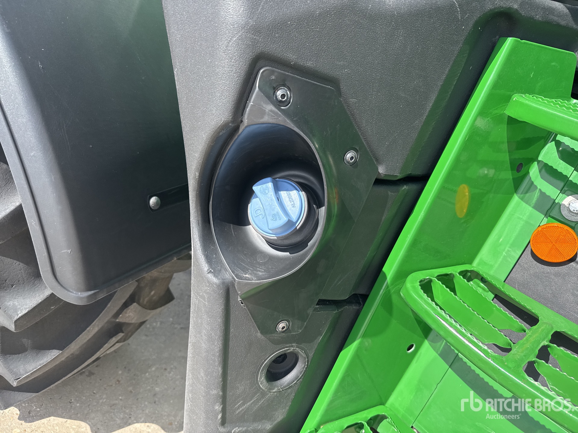 2024 John Deere 6195M