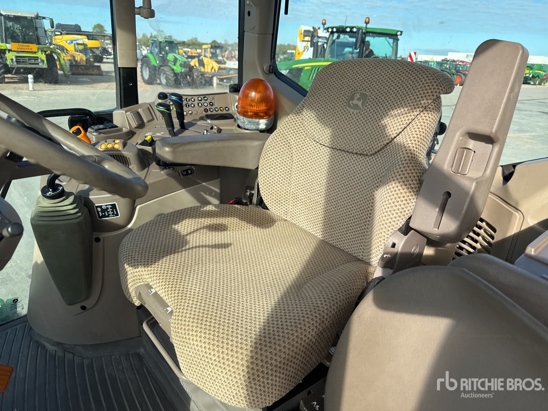 2024 John Deere 6195M