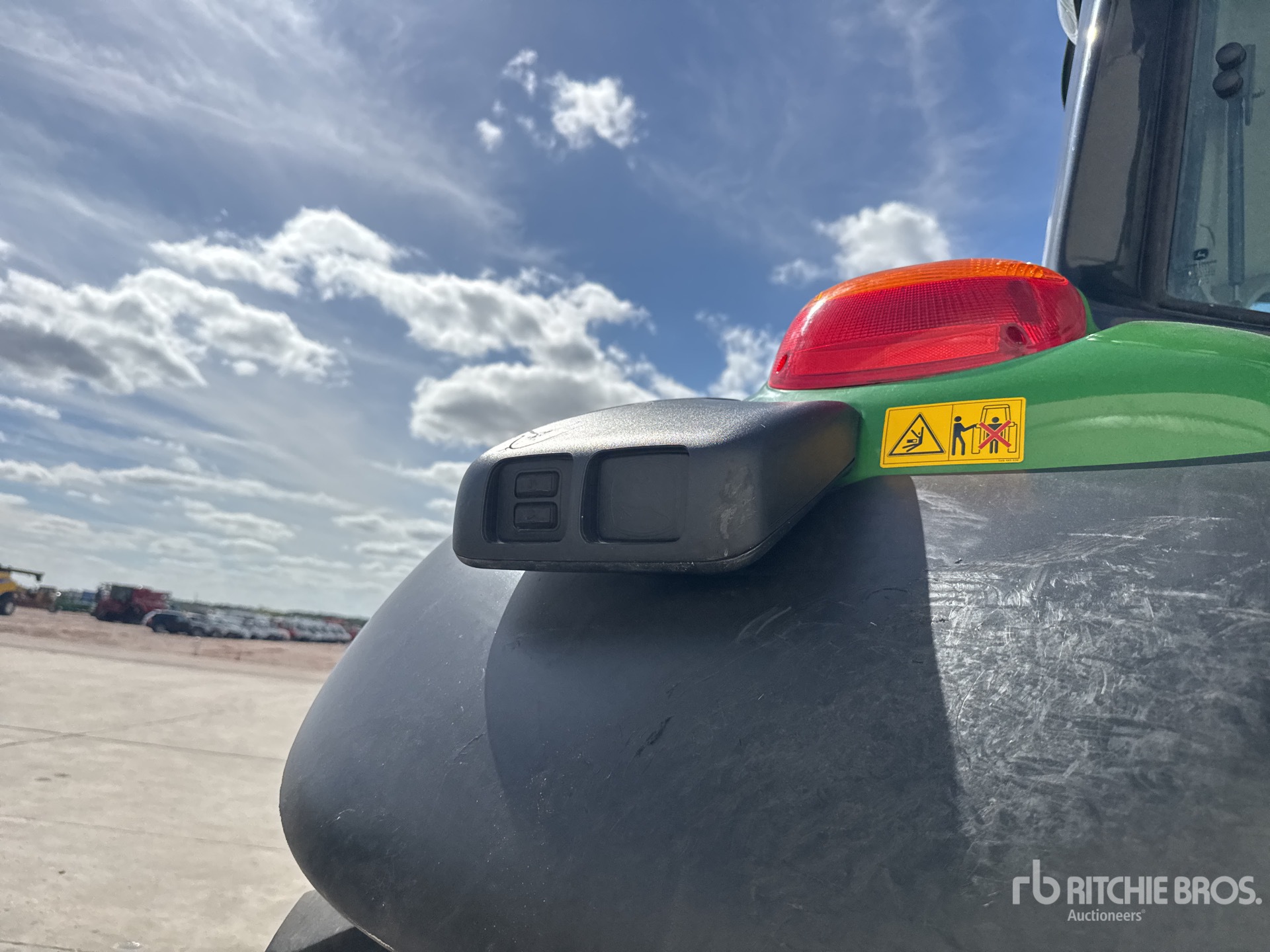 2024 John Deere 6195M