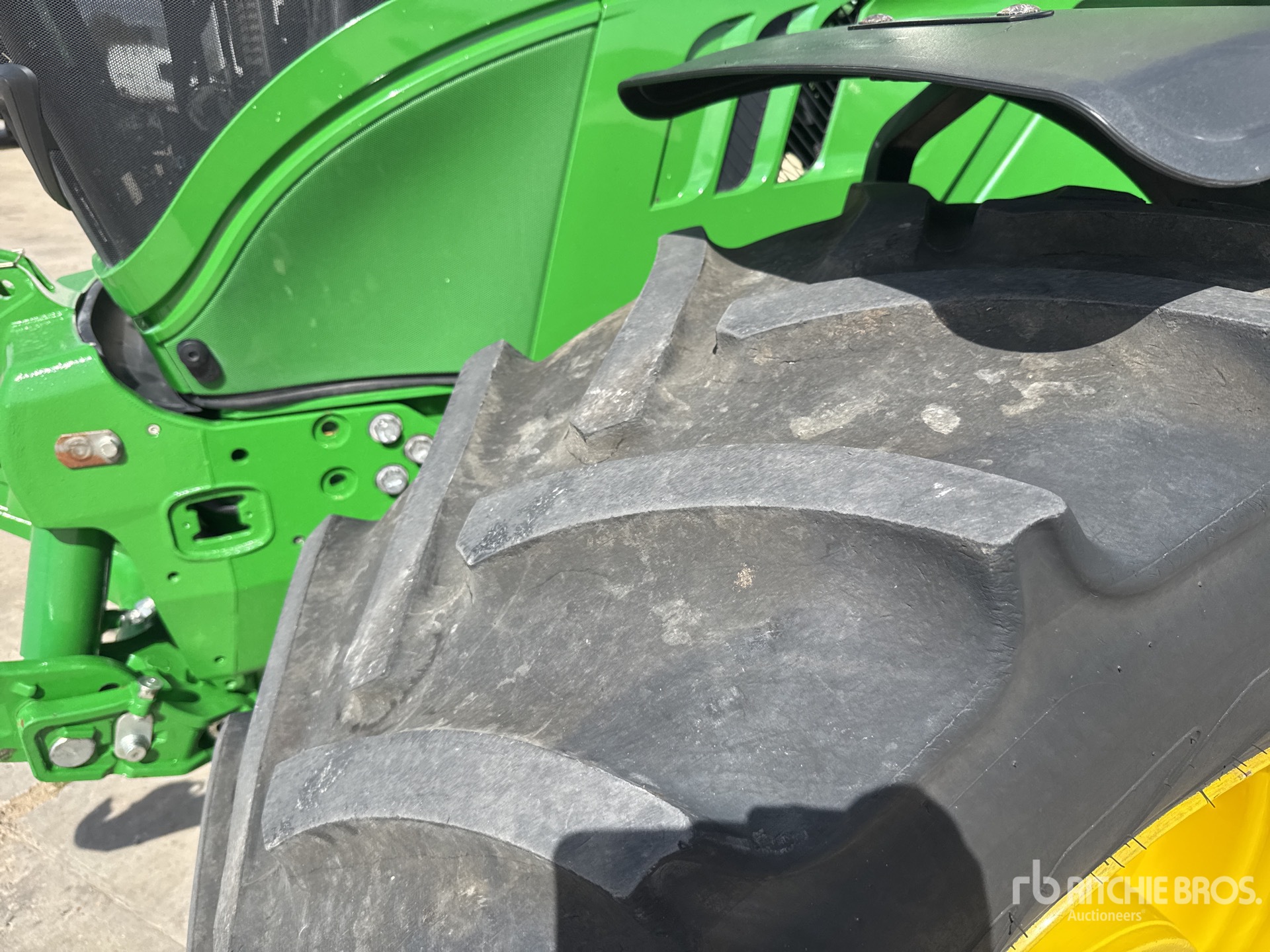 2024 John Deere 6195M
