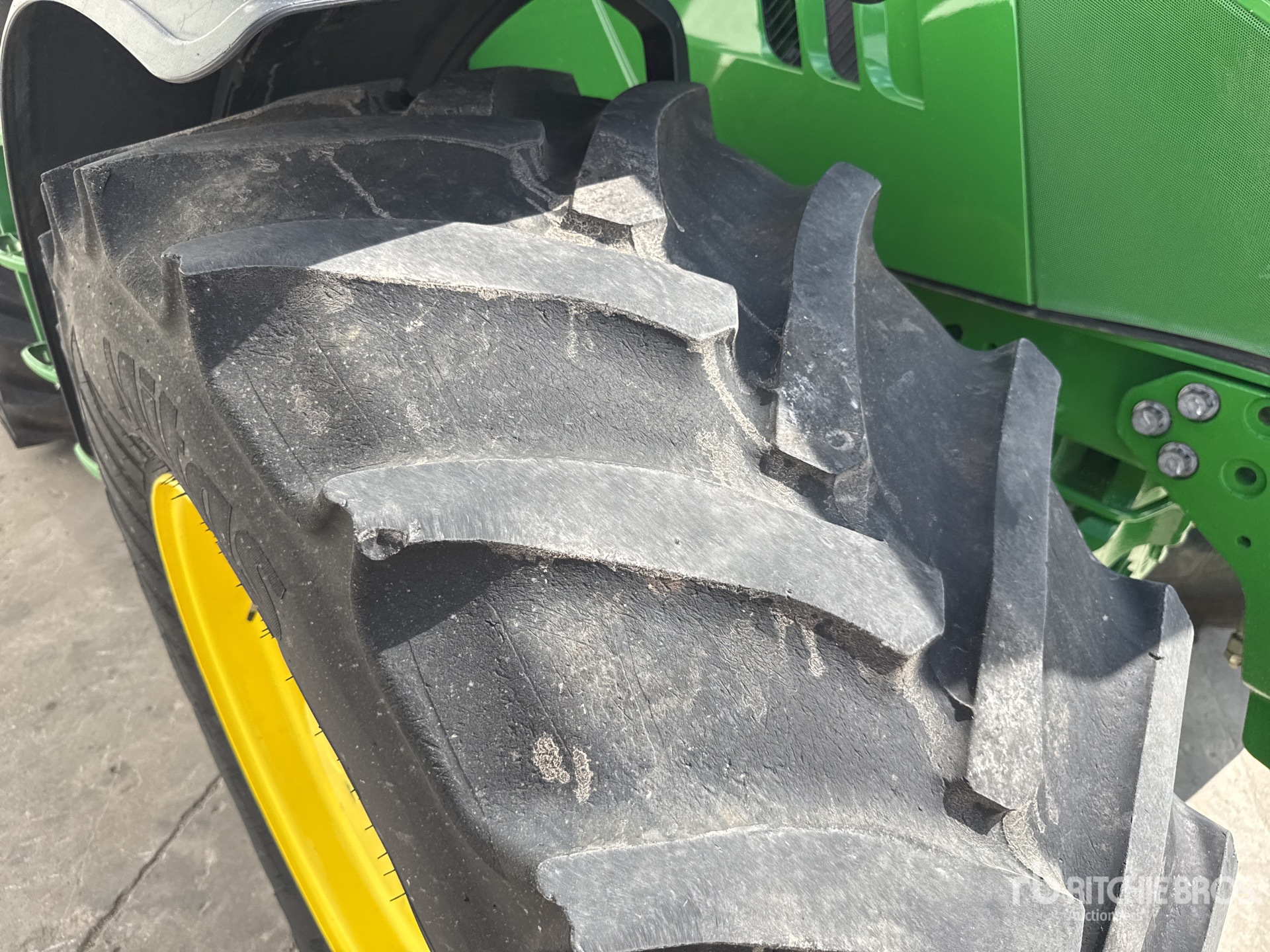 2024 John Deere 6195M