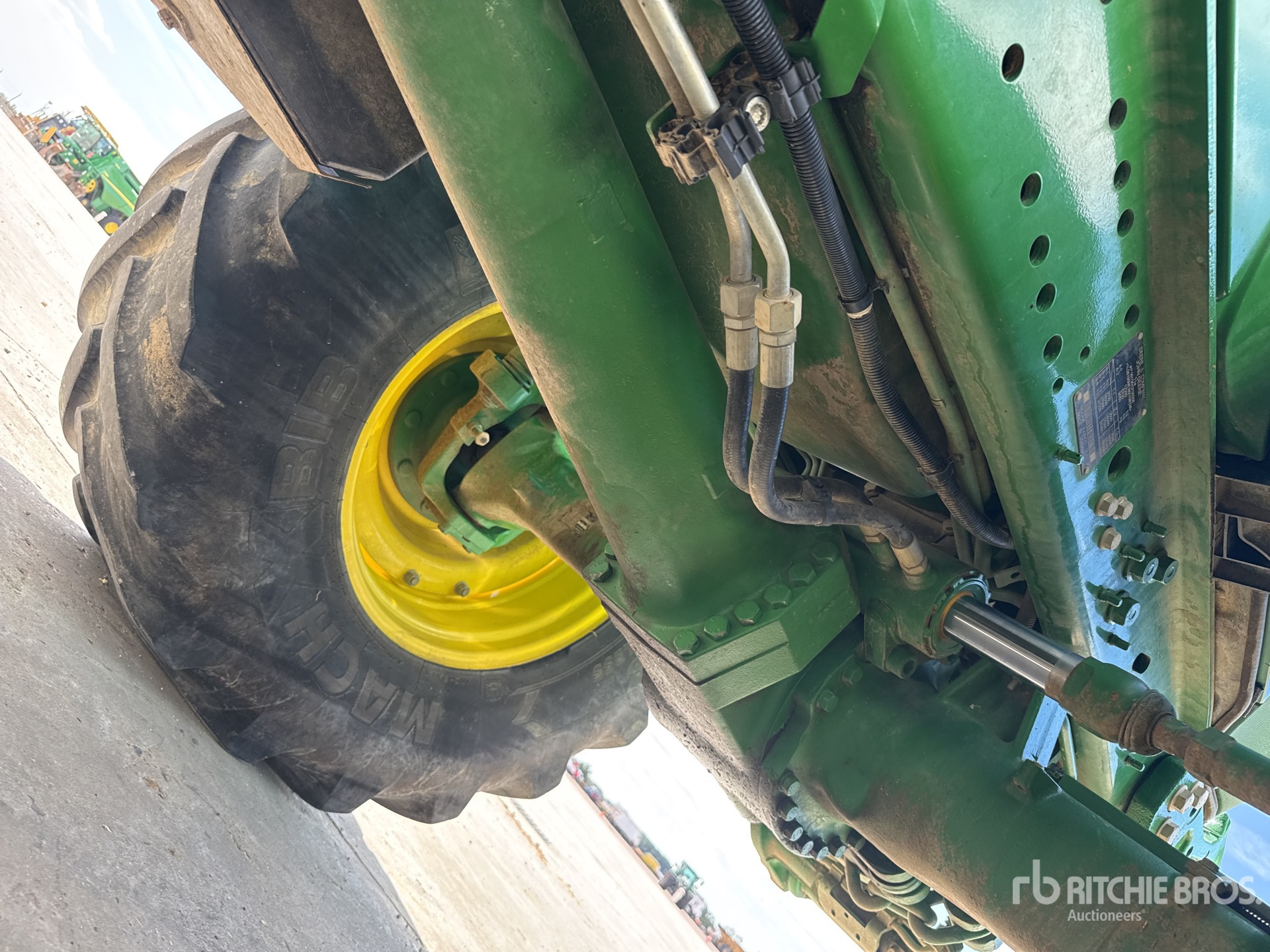 2021 John Deere 6195M COMMAND Q