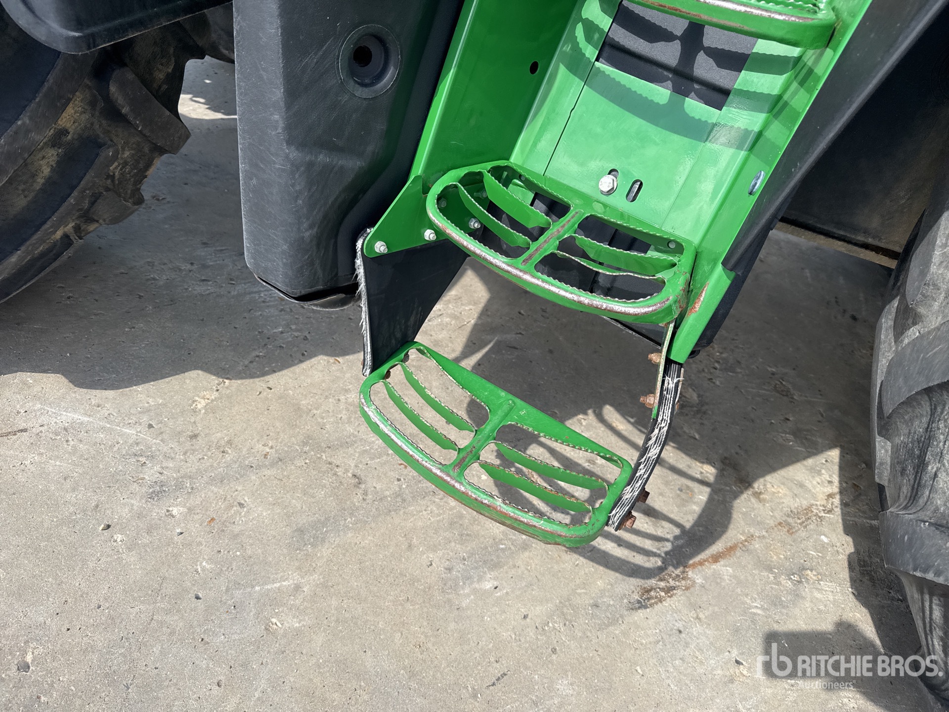 2021 John Deere 6195M COMMAND Q