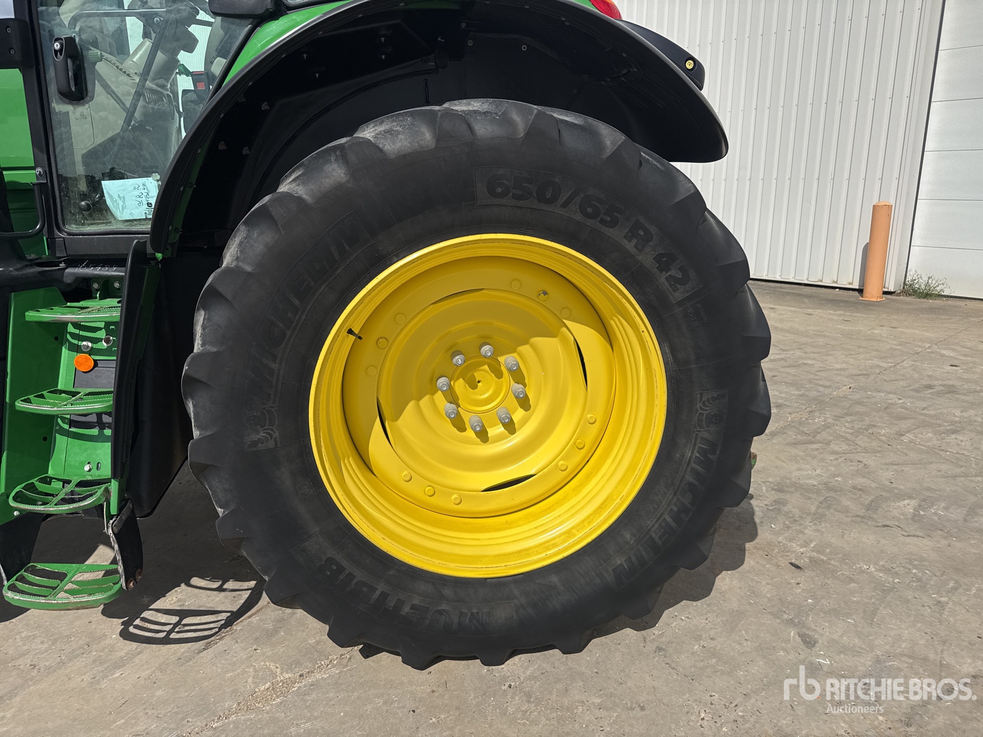2021 John Deere 6195M COMMAND Q