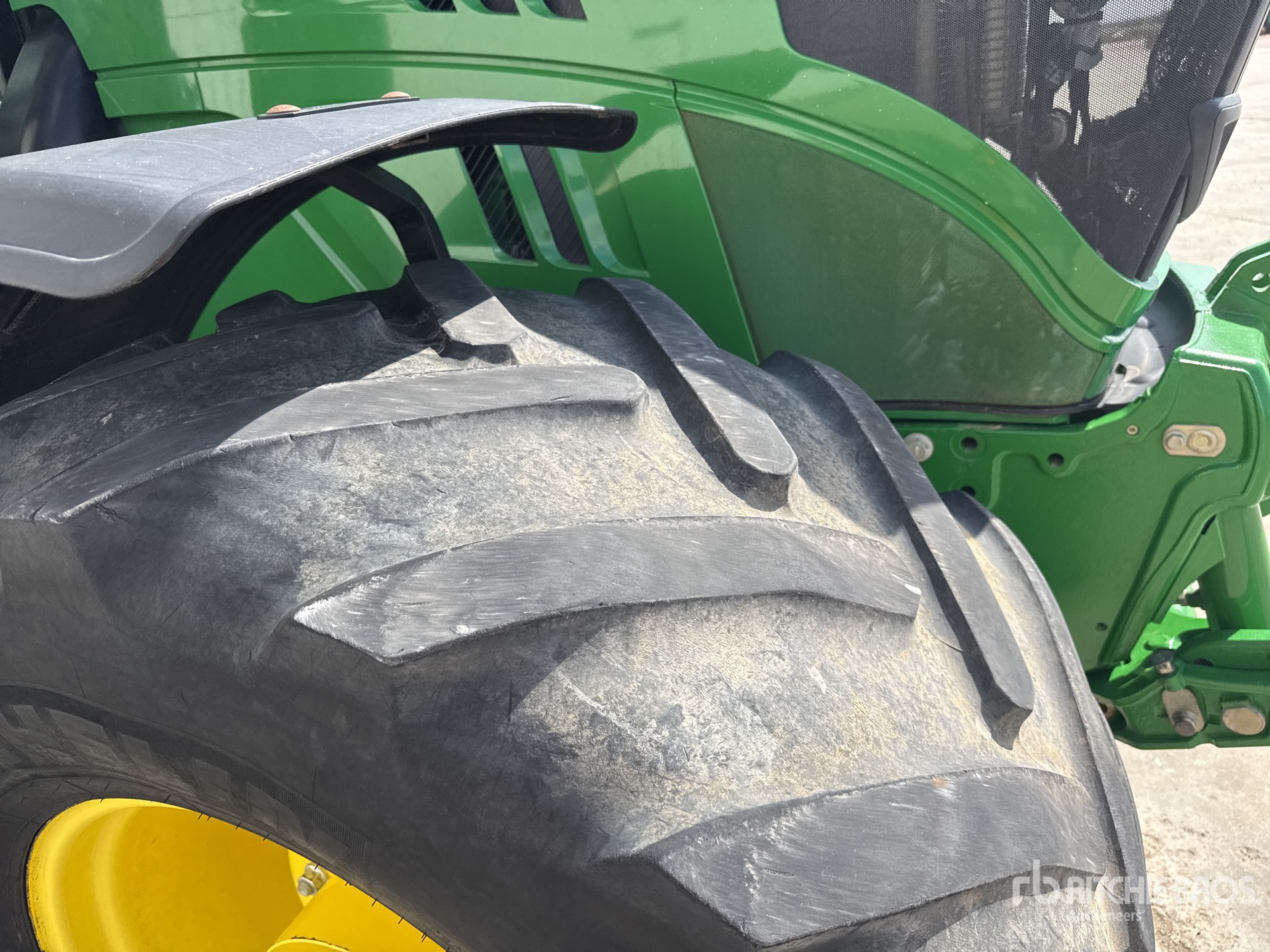 2021 John Deere 6195M COMMAND Q