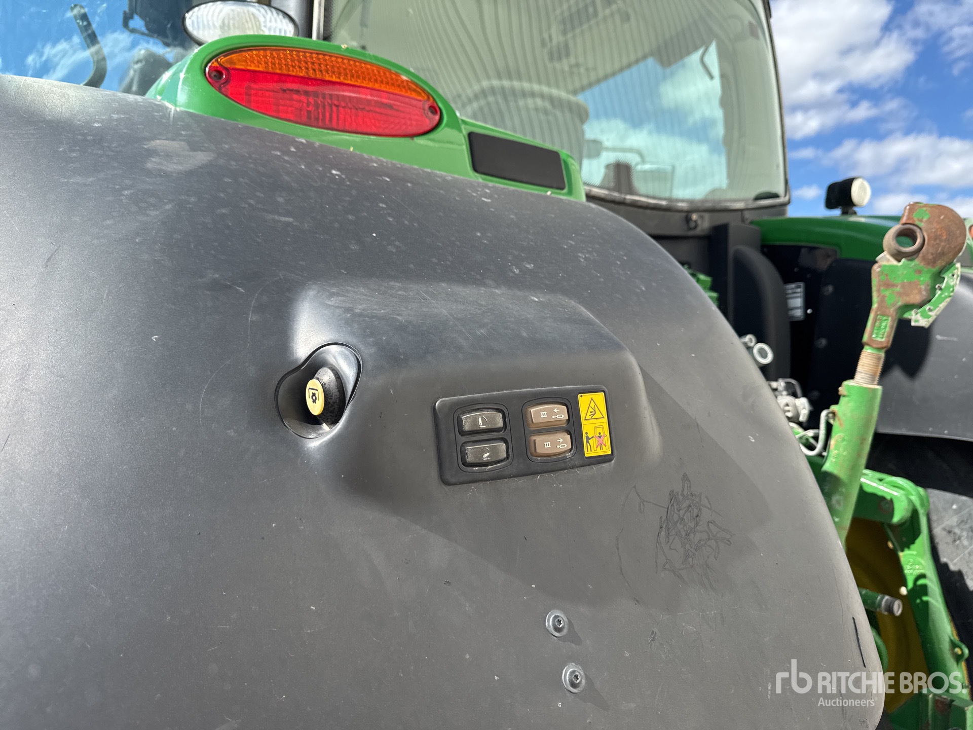 2016 John Deere 6175R AUTO POWE